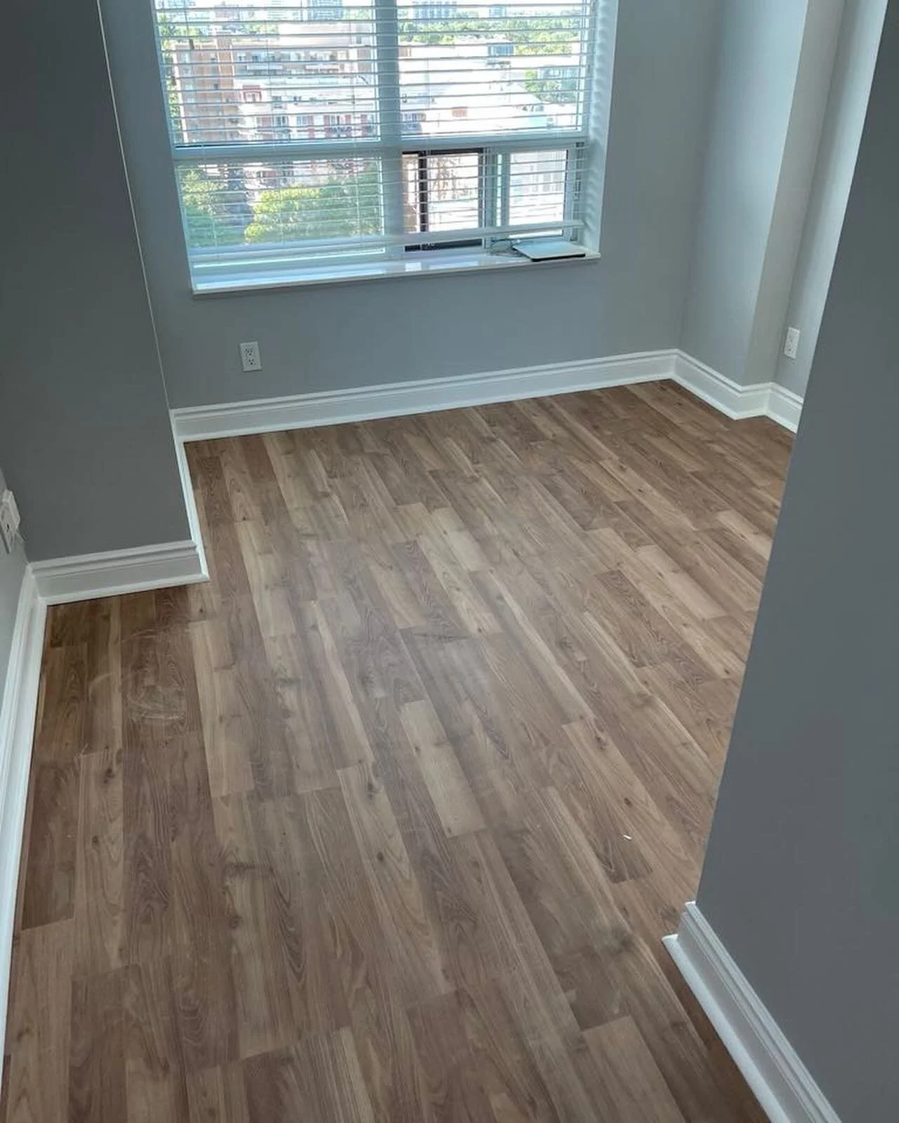 Contact us for a free Estimate! 
📲 437 998 7824 
🌐 EastYorkFlooring.Ca 
#flooring #flooringtoronto #torontorenovation #torontolife #torontoreno #vinylflooring #laminateflooring #flooringinstallation #floortiles #torontocontractor #torontorealestat