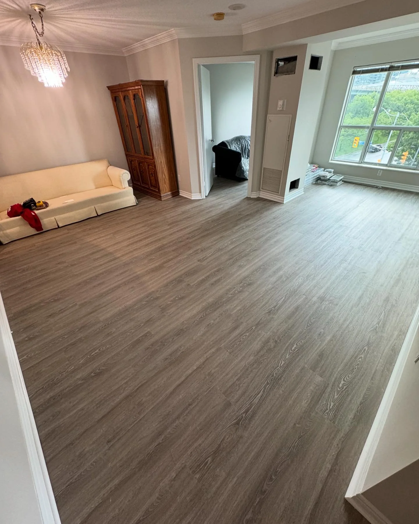 Contact us for a free Estimate! 
📲 437 998 7824 
🌐 EastYorkFlooring.Ca 
#flooring #flooringtoronto #torontorenovation #torontolife #torontoreno #vinylflooring #laminateflooring #flooringinstallation #floortiles #torontocontractor #torontorealestat
