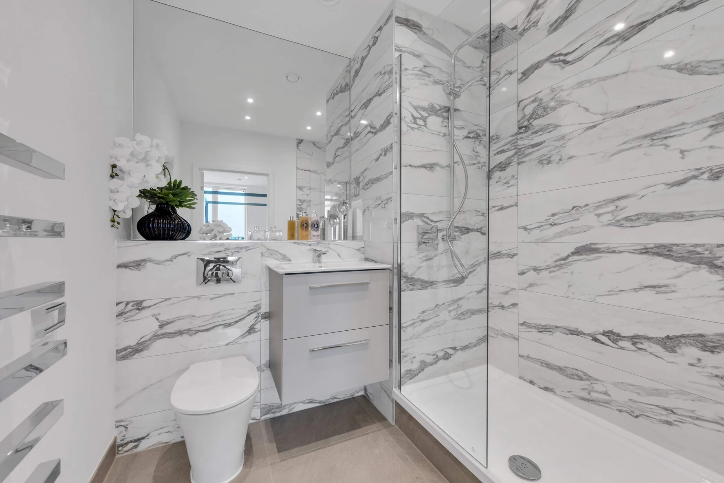 roslin-road-marble-bathroom.jpg