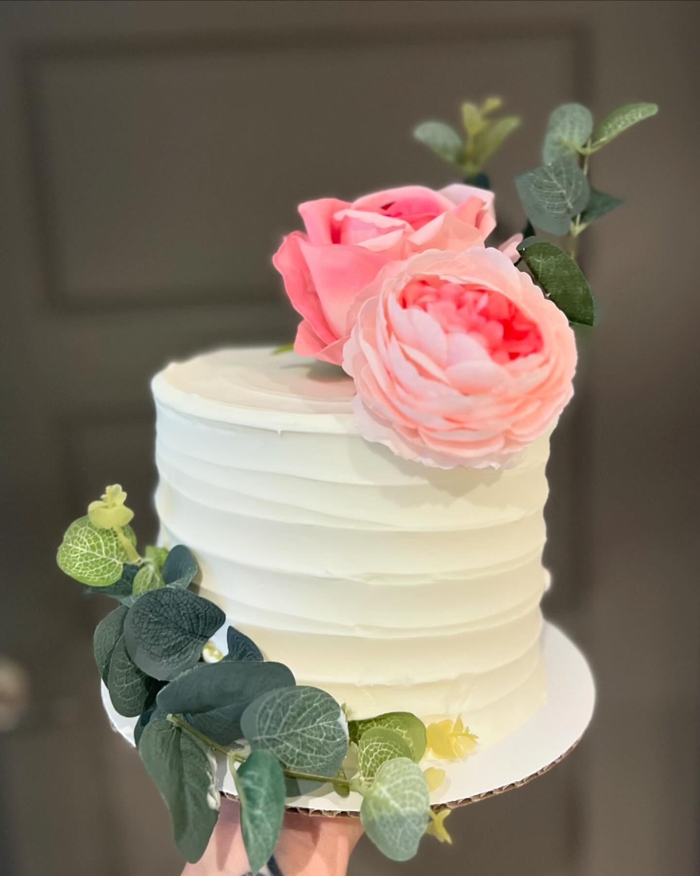 Simple &amp; elegant! I loved this cake so much that I knew I had to make a post about it 🩵🌸 Inside is a 6 inch vegan/gluten free pink champagne cake!