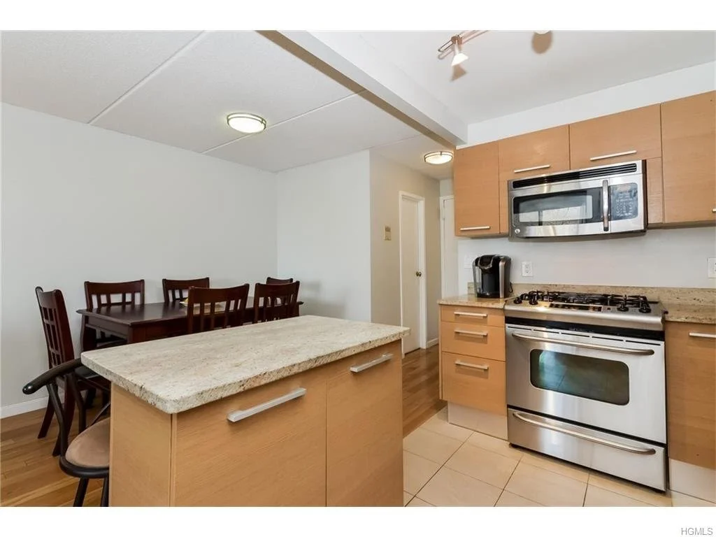 6y renovated kitchen.jpg