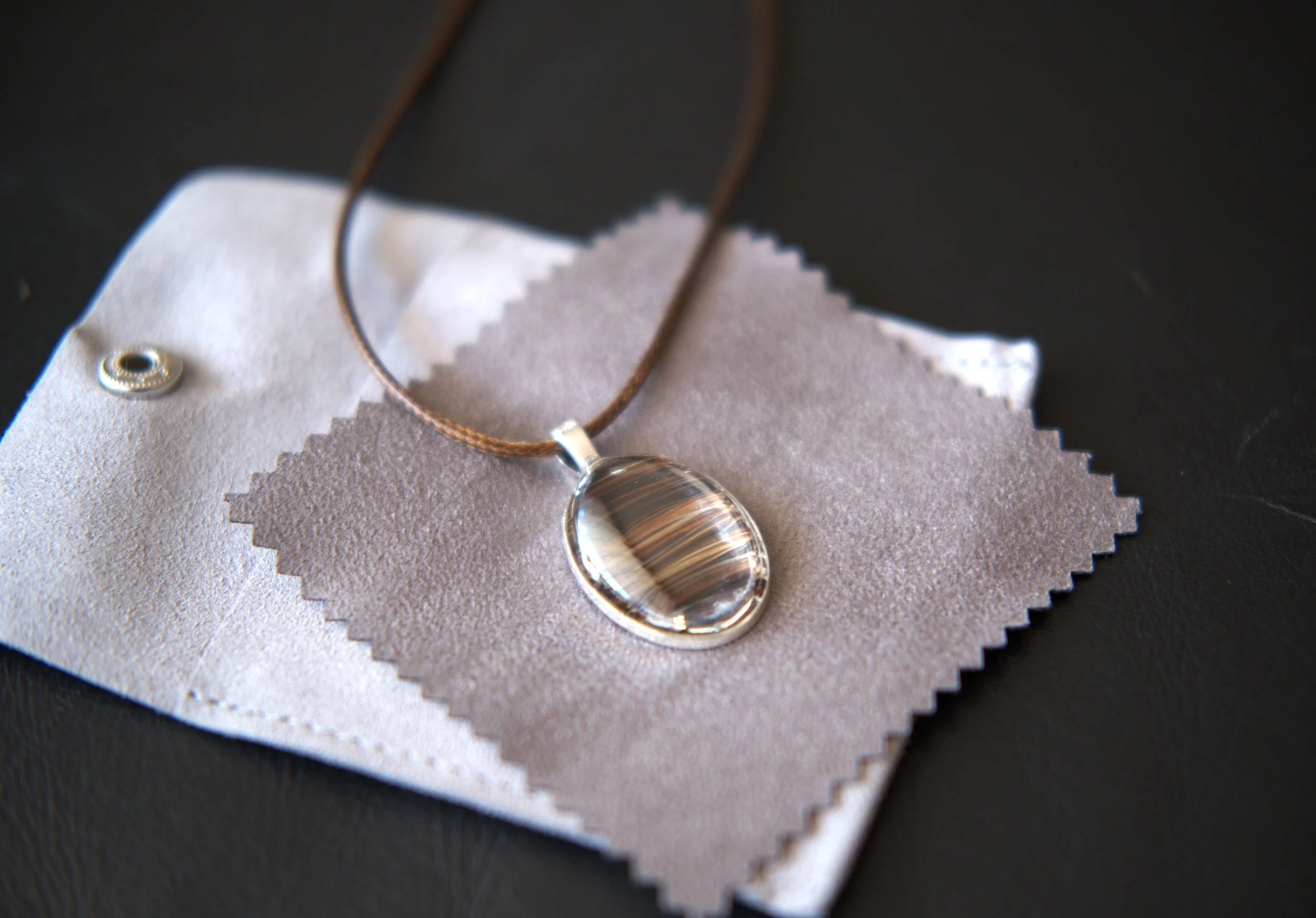 oval dry set with brown cord