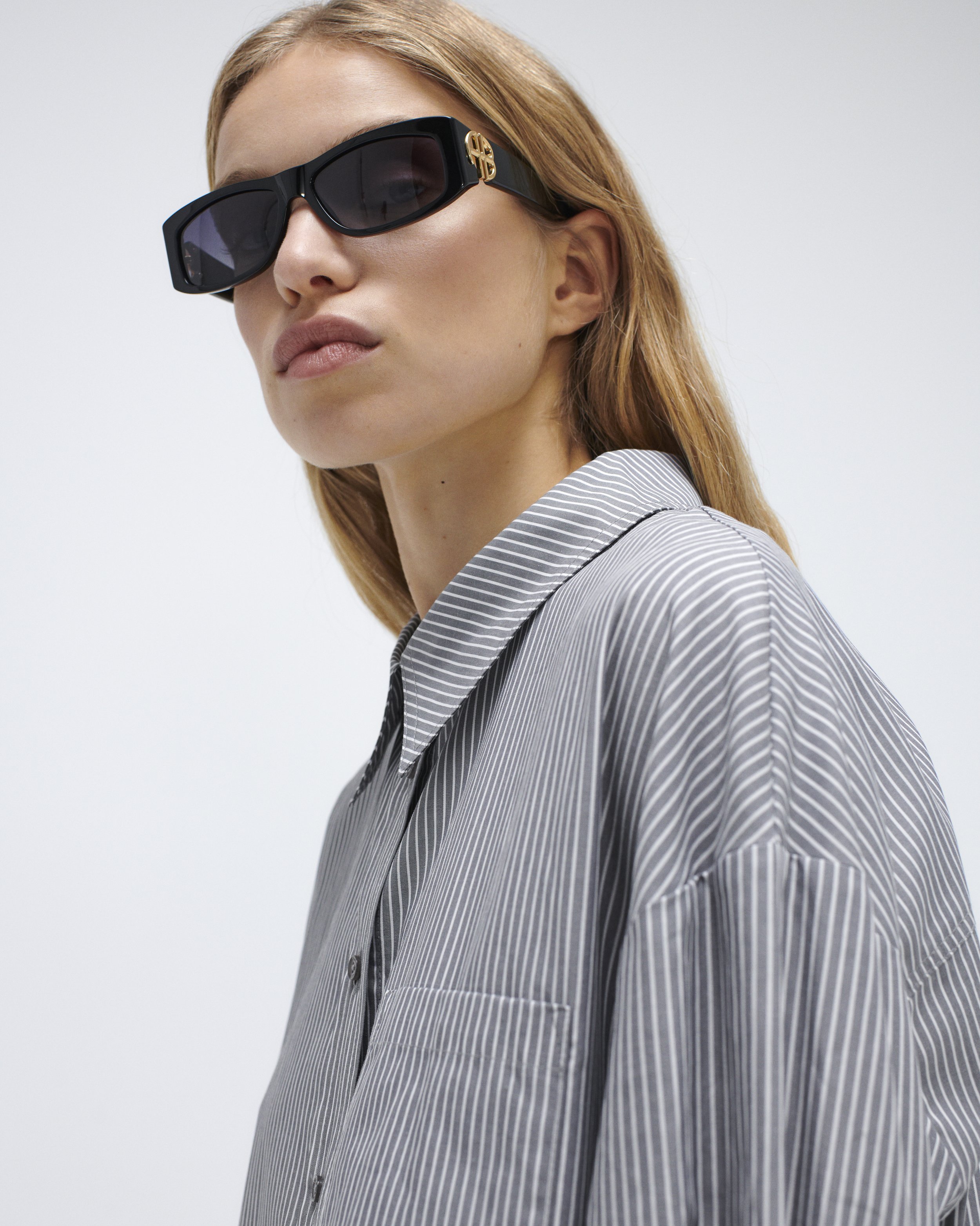 AB_SP23_EDITORIAL_LOOK08_0280.jpg