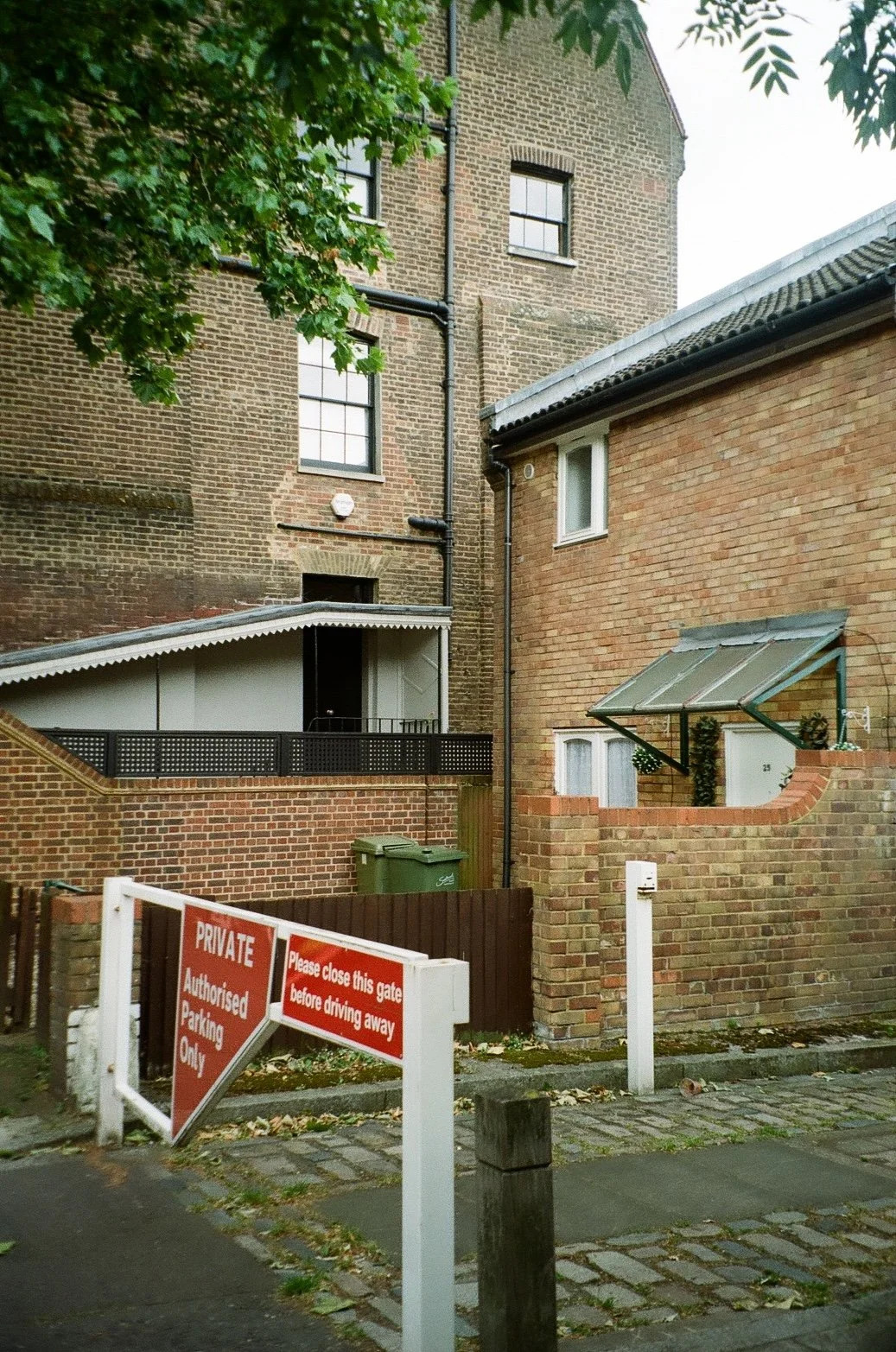 2_000231810016 copy.jpg