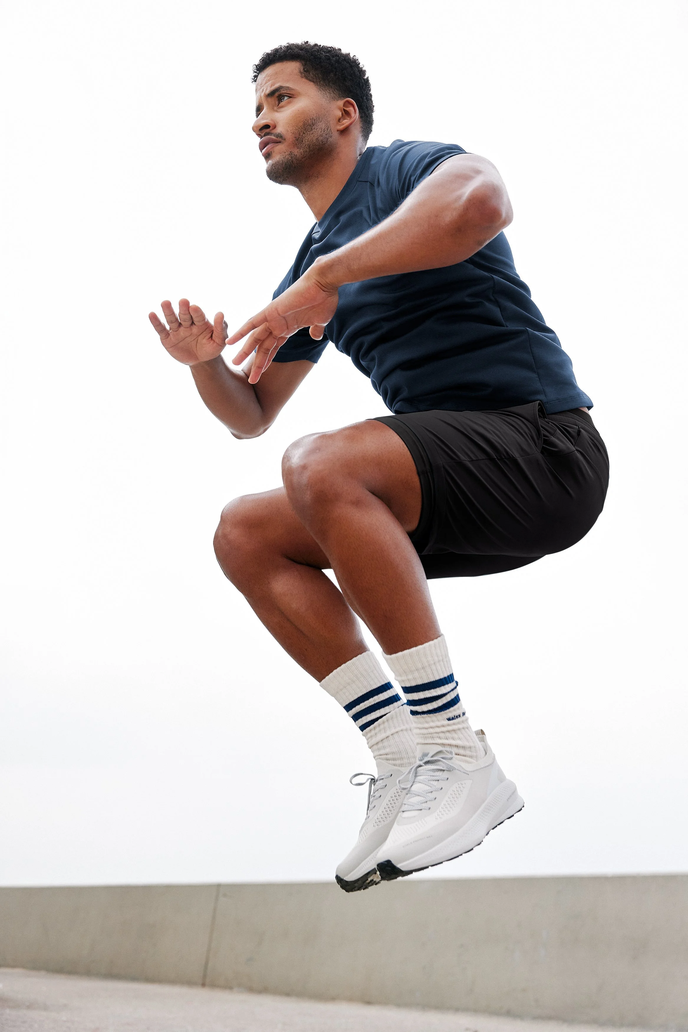 S26_LF53_T_MQ7969D_NCNVY_B_NN5174D_BLK_1601 (1).jpg