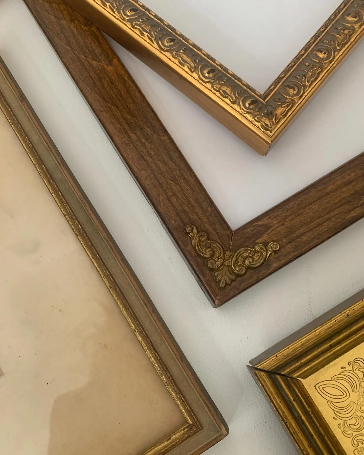 Sneak peek into something exciting I&rsquo;ve been working on&hellip; I&rsquo;ve become a regular at an antique shop close to my house, where I often find treasures I just can&rsquo;t leave behind. Over the past few years, I&rsquo;ve been hunting for