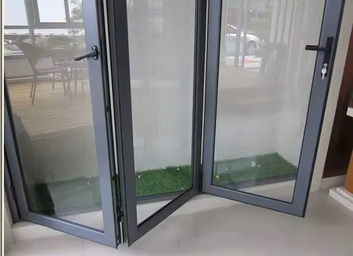 foldingdoor8ft2.jpg