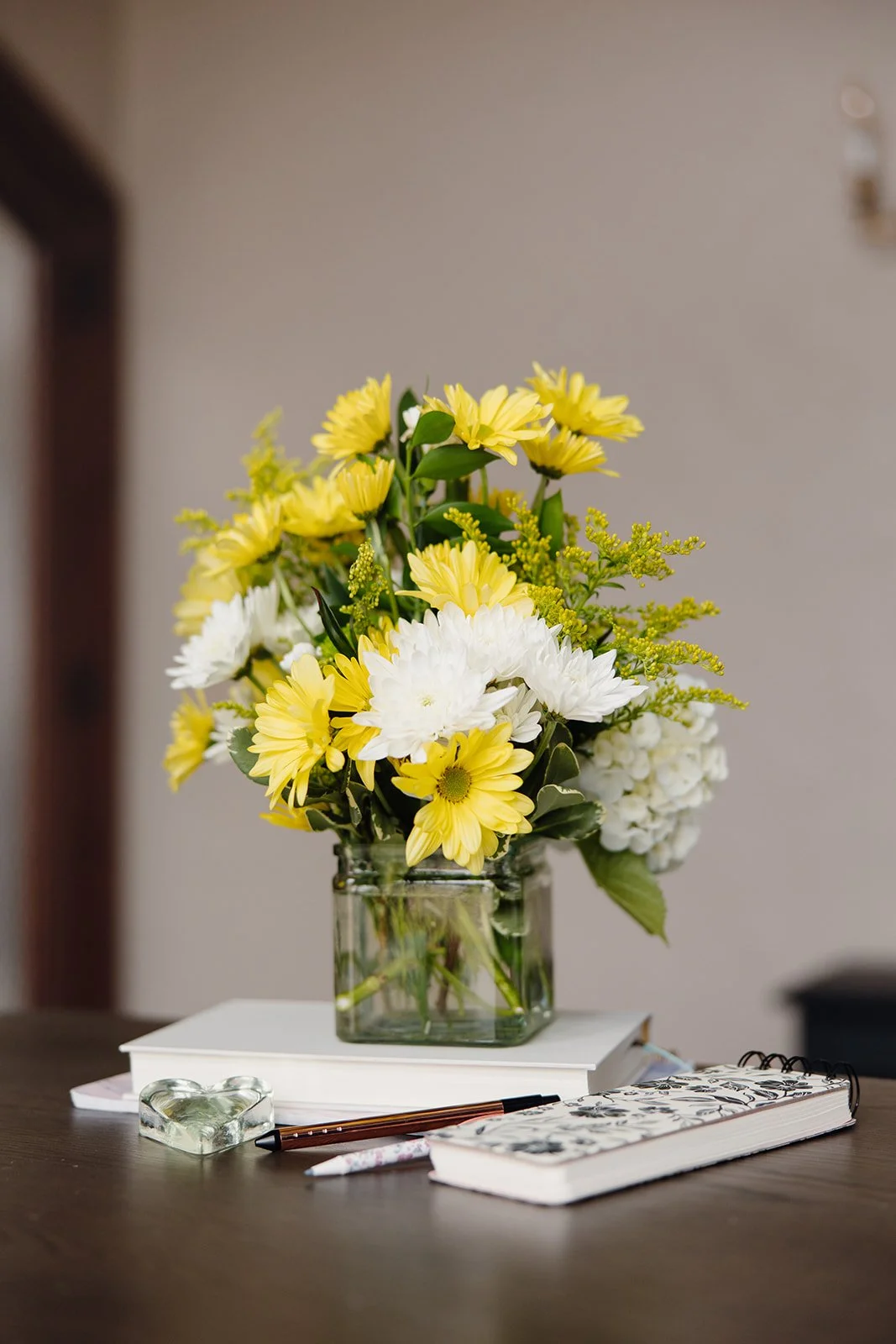 Glasswater-Arrangements-Signature-1.jpg