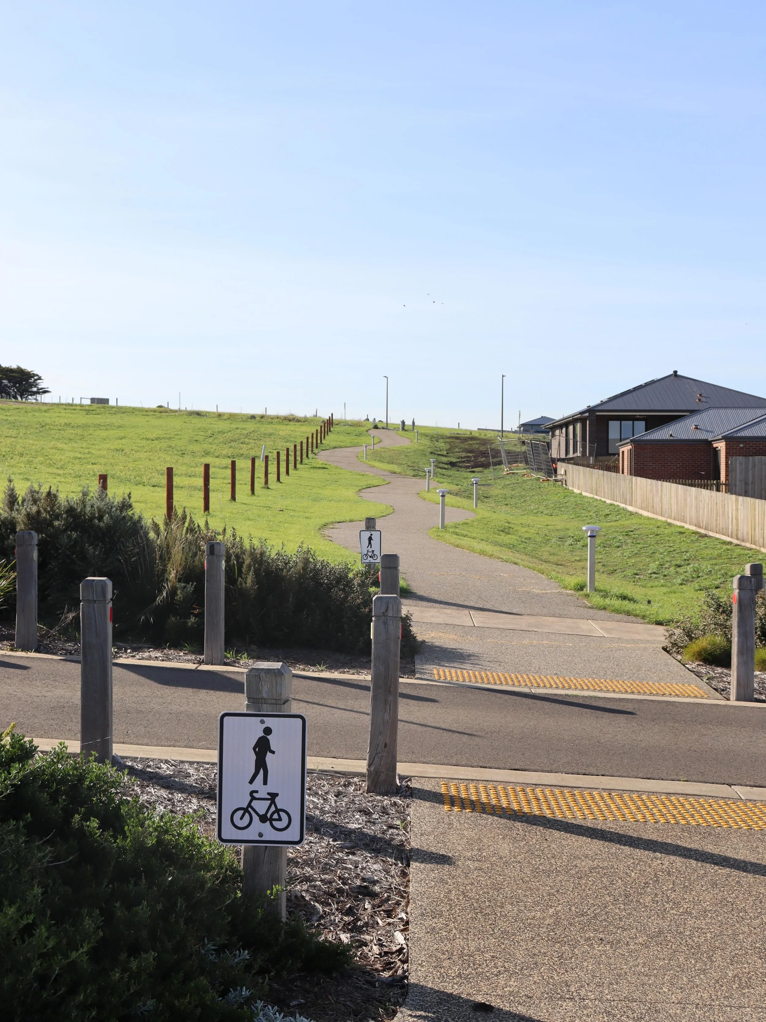 Stay connected at Hopkins Heights. Our estate is dotted with riding and walking trails throughout for you to enjoy and experience🚶🚴&zwj;♀️