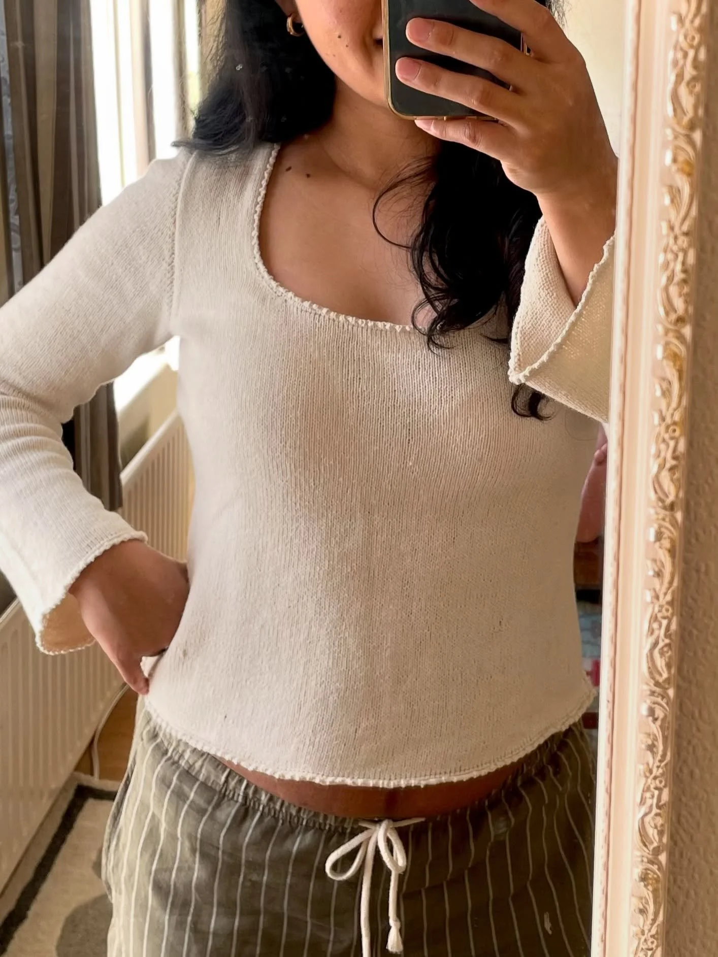 Test knitters needed! 📣

looking for test knitters for this lovely top that I completely fell in love with. The pattern includes both short and long sleeve versions, and you&rsquo;re welcome to choose either version.

All the details about the patte