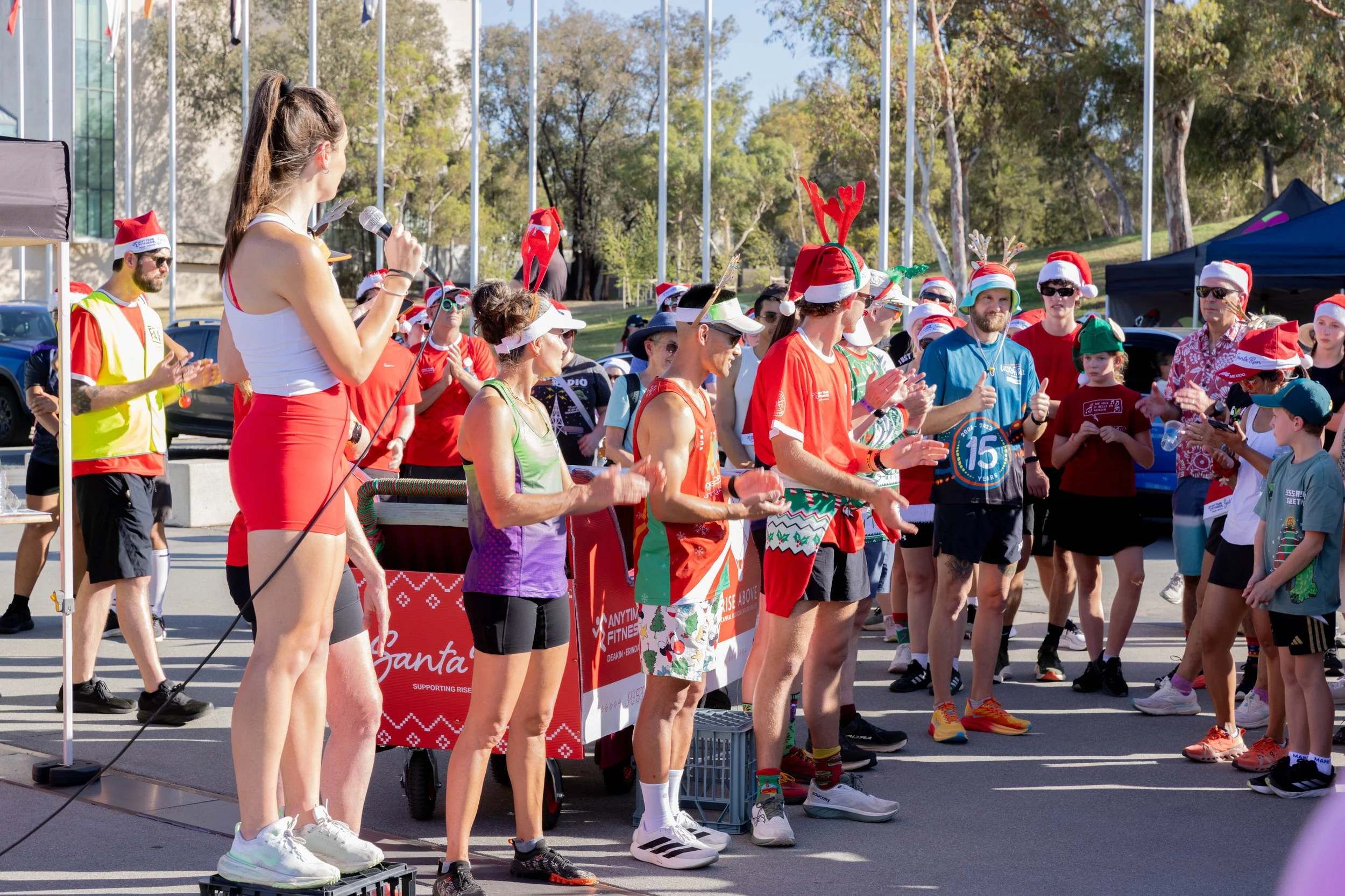 Santa Run 14.jpg