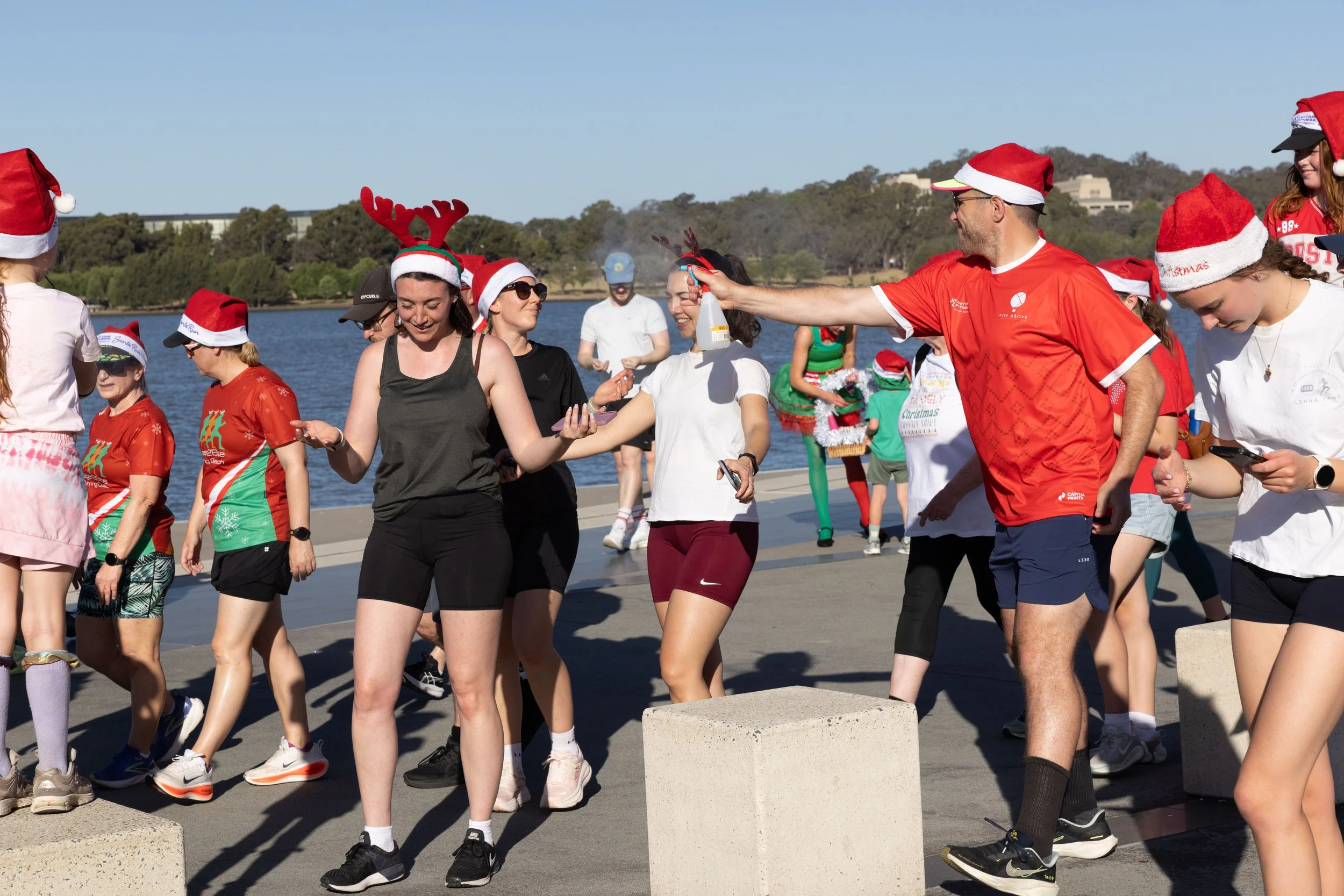 Santa Run 24.jpg