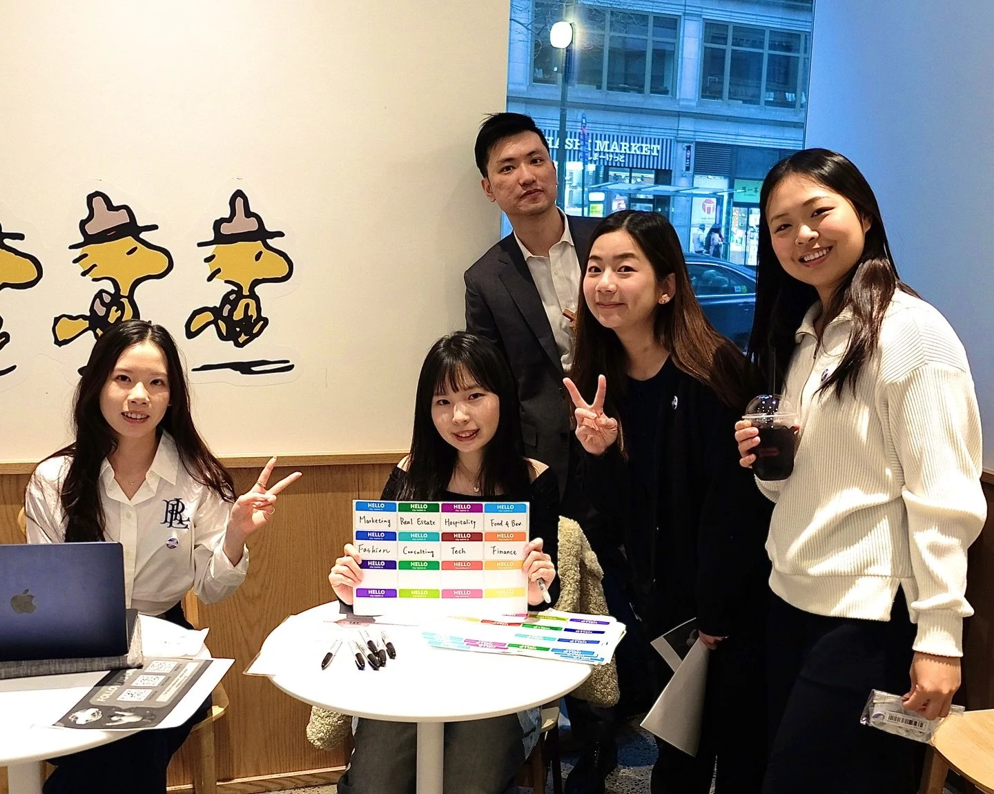 3/27 TJCCNY Mixer ✨ 

這次的 mixer 對我們來說特別不一樣。 
我們嘗試跳脫以往的形式，讓大家不再只是被動參與，而是可以自由地和各領域的 special guests 進行更深入、更真實的交流。 

來自 marketing、real estate、hospitality、以及 food &amp; beverage 的業界前輩齊聚一堂，每一段對話、每一次自我介紹，都是一次新的連結與可能🥹🔗

很開心看到大家主動去 networking、勇敢開口、也認真聆聽彼此的故