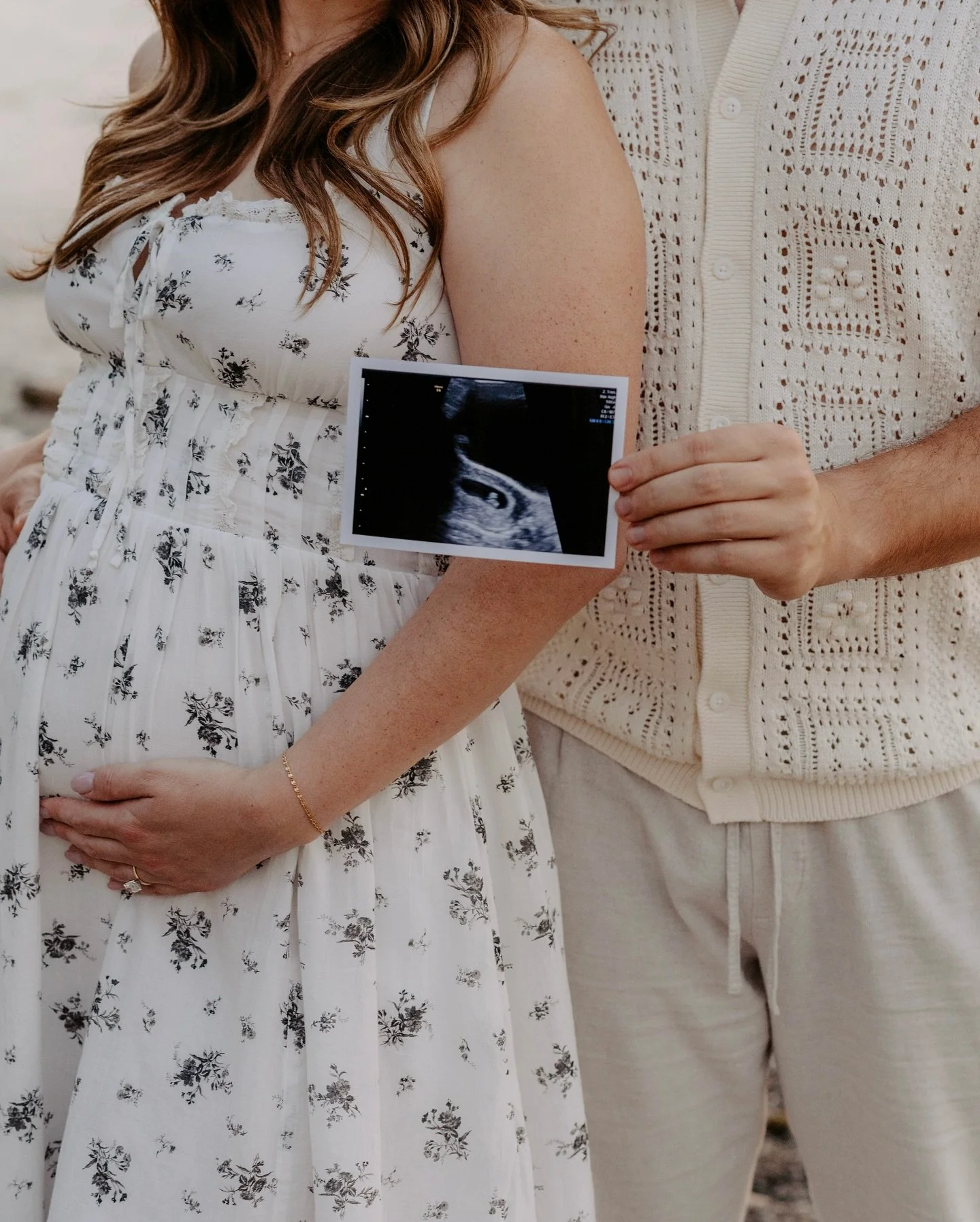 excited for these two to become parents next year 🥹🫶🏼

#kelownaphotographer #kelownaelopementphotographer #kelownafamilyphotographer