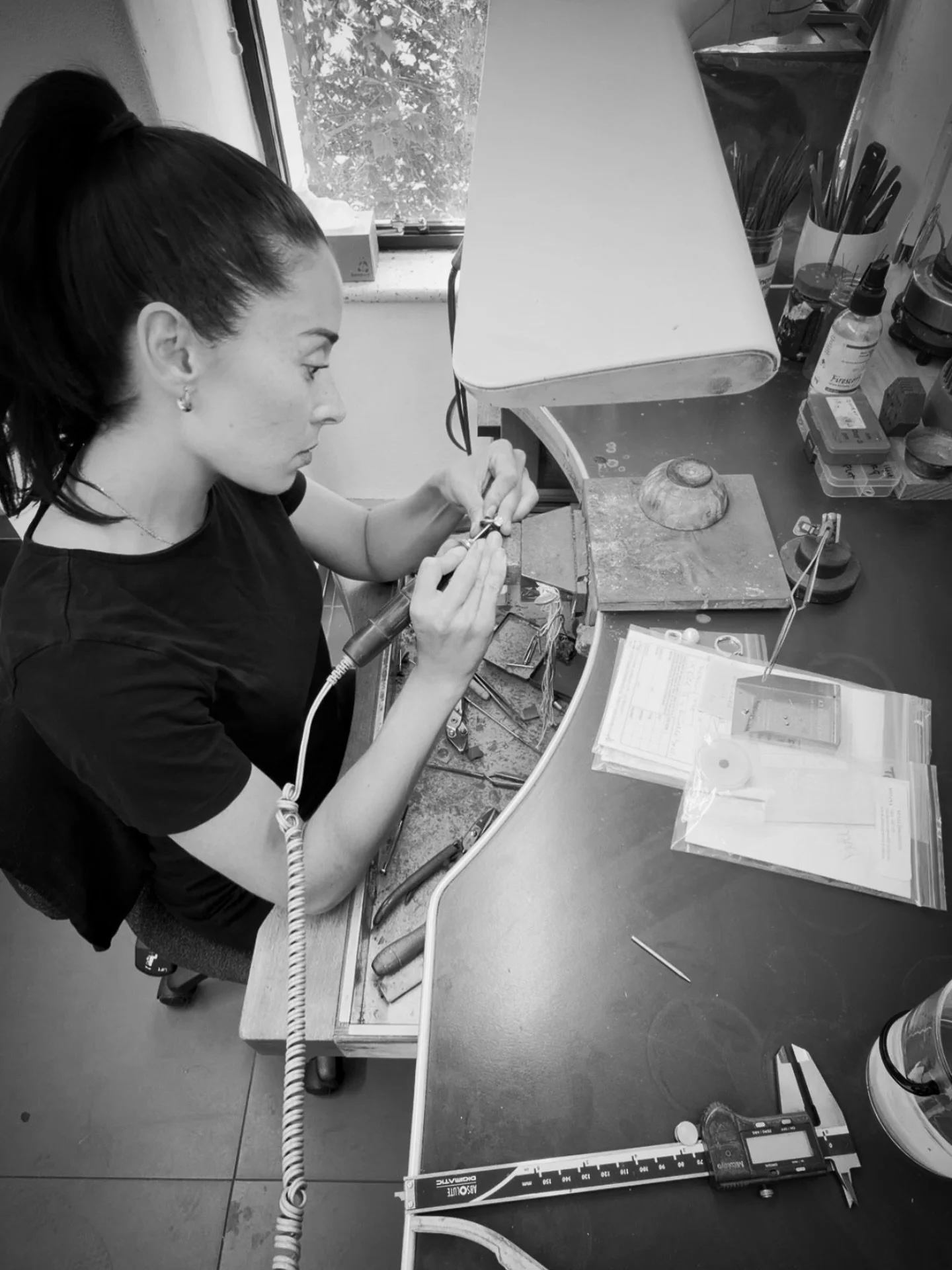 And just like that, Melina is back on the tools for 2026! 🔨💎

#jeweller #melbournejeweller #bespokering #engagmentring #customdesignjewellery