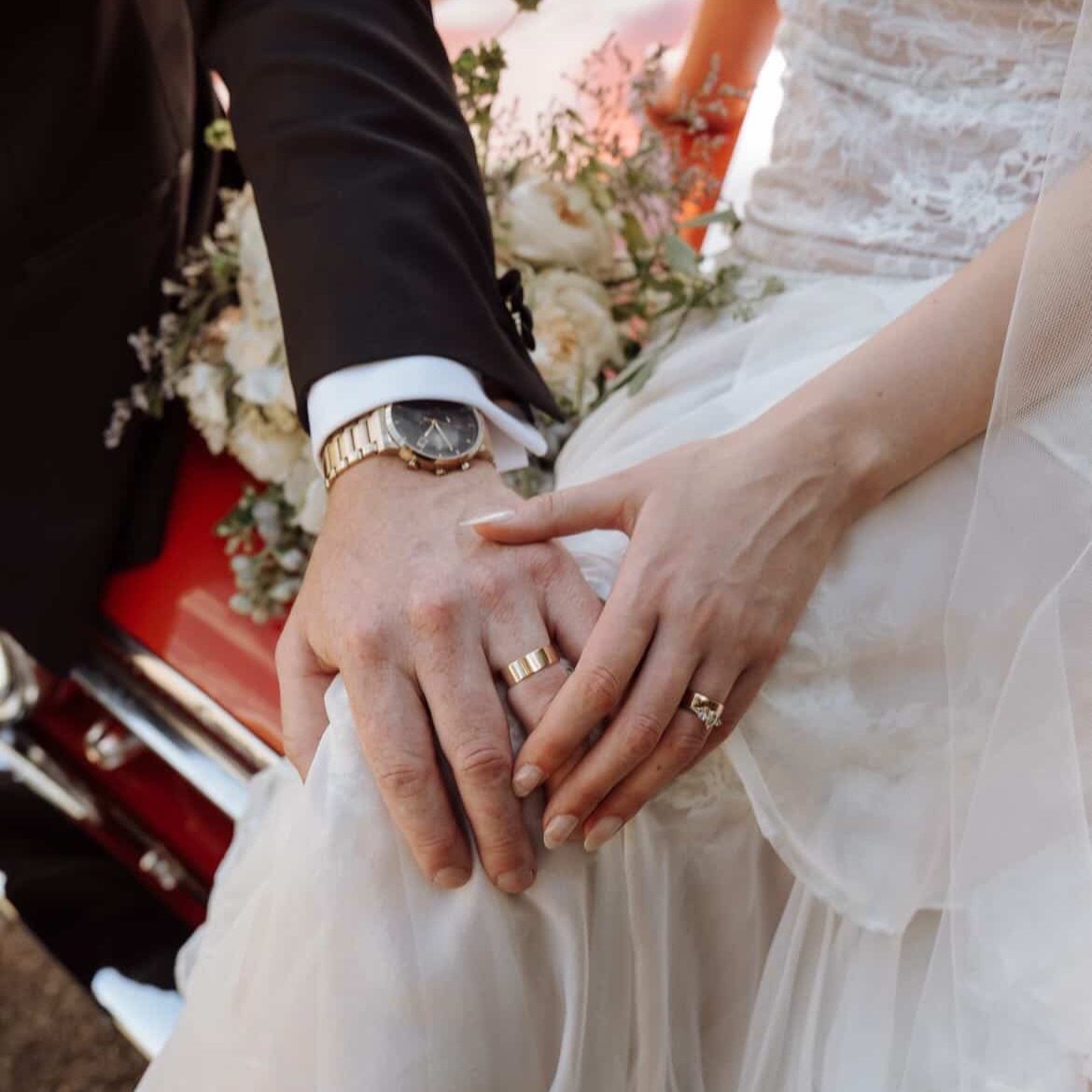 &bull; Ellie &amp; Myles &bull;
14.02.2026 💕 

The stunning moments captured by @doxa.visual on their wedding. Congratulations to the both of you! Wishing you all the happiness in the world!

#engagementring #engaged #weddingphotos #bespokeweddingri