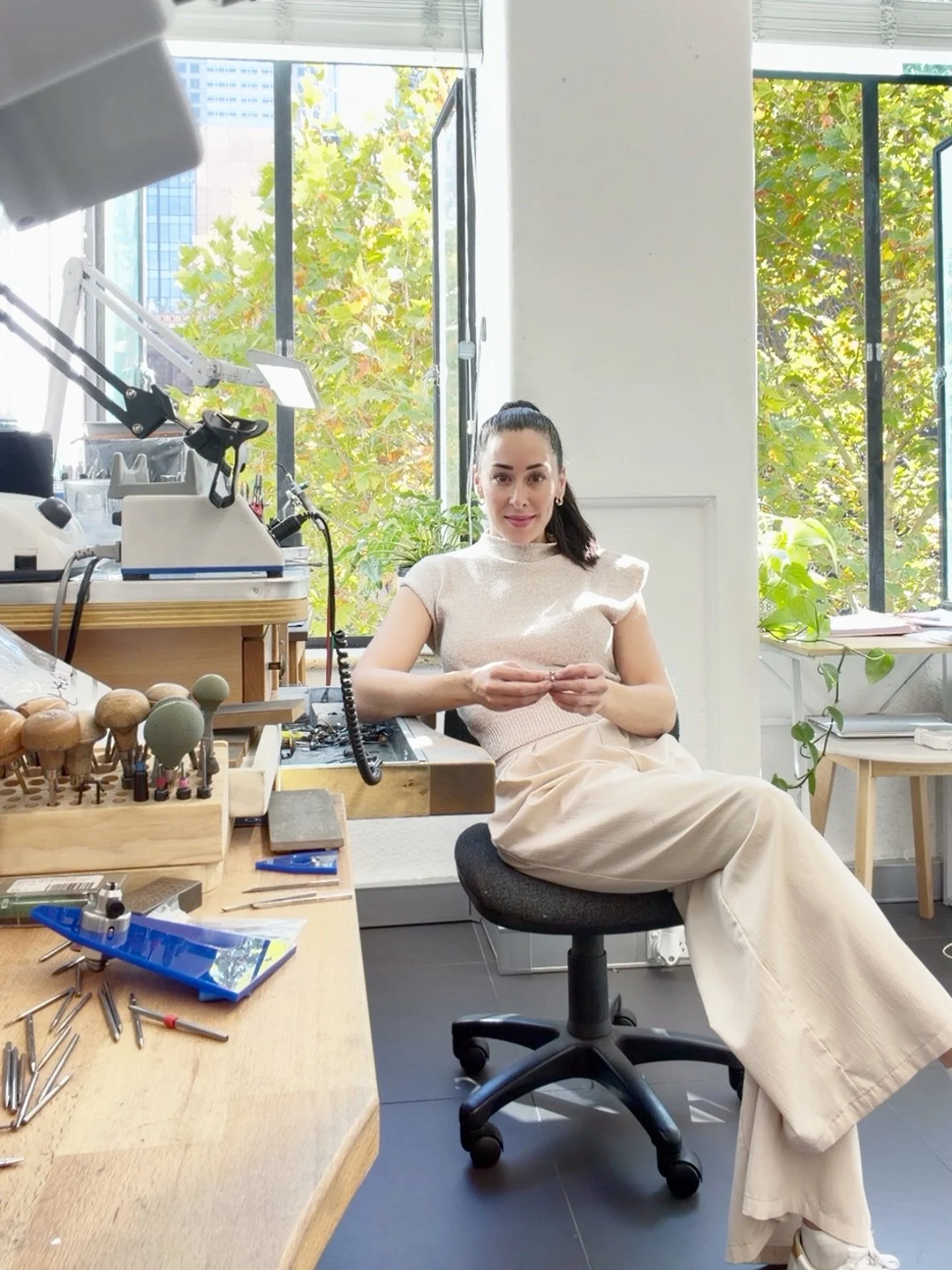 Studio hangs. 

#jeweller #bespokejeweller #diamondsetter #artisanjeweller #custommadejewellery