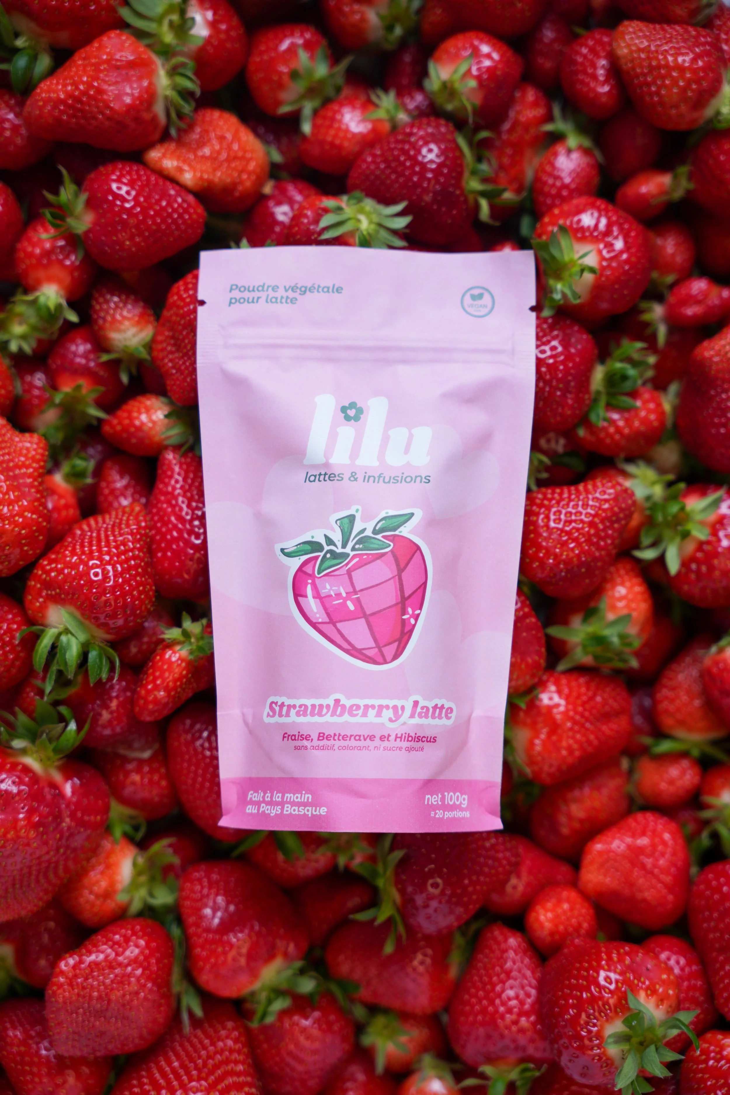 Strawberry Latte Fond Fraise.jpeg