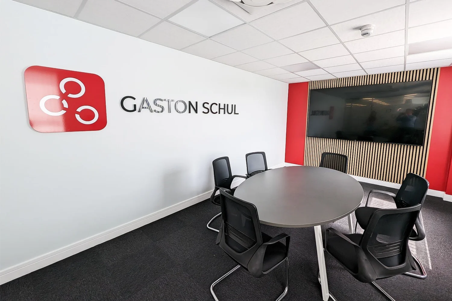 Signage in Office Interior Design: Where Function Meets Aesthetic ...
