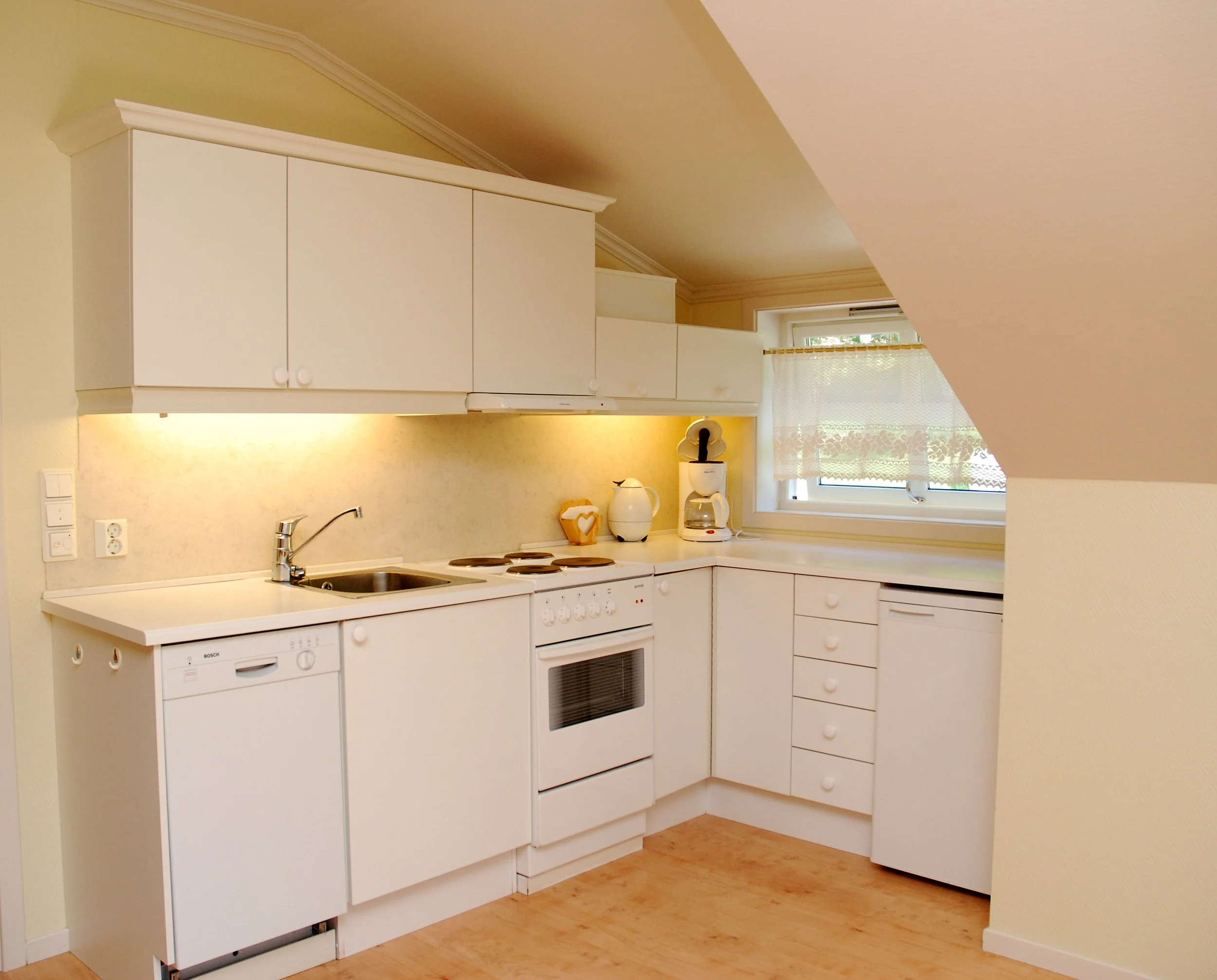 leiligheit inne kjøken.jpeg