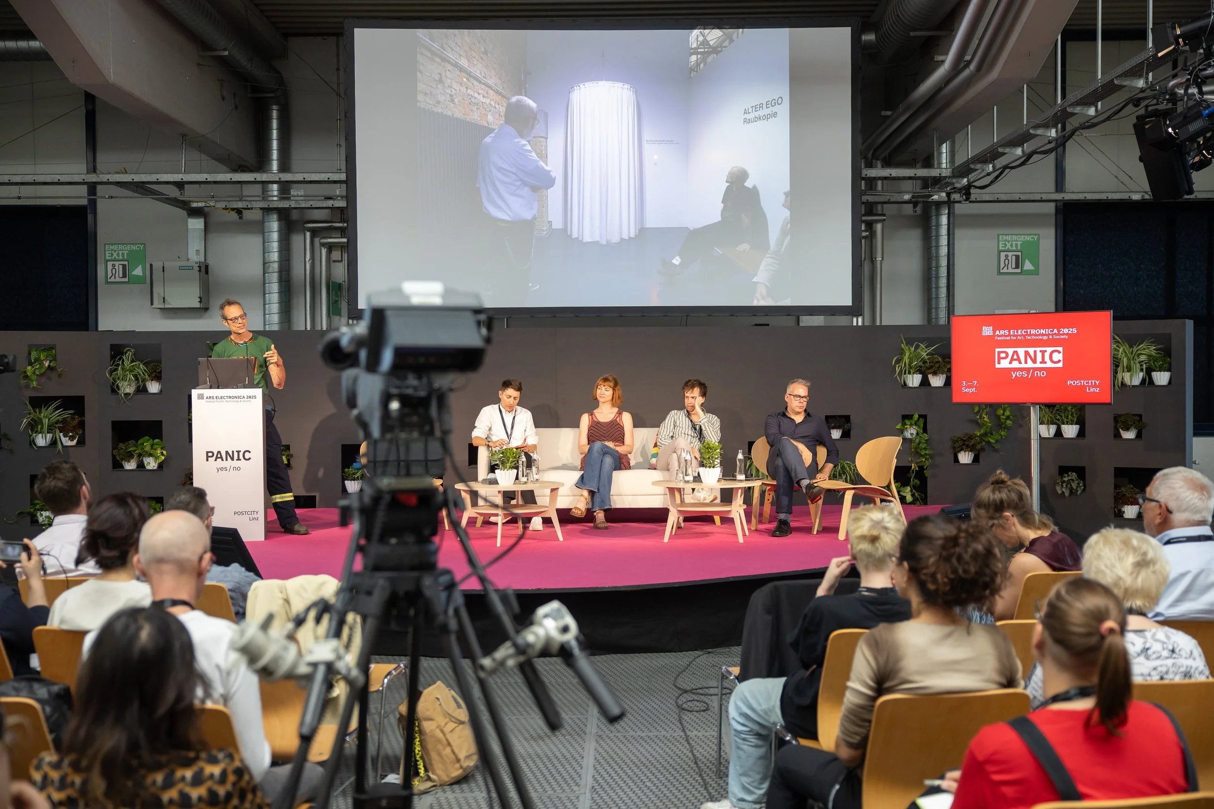 Photo: flap / From left to right: Stefan Kaegi, AC Coppens, Heather Knight, Anders Hasmo, Marcus Lobbes / Staged Realities Conference at Ars Electronica 2025