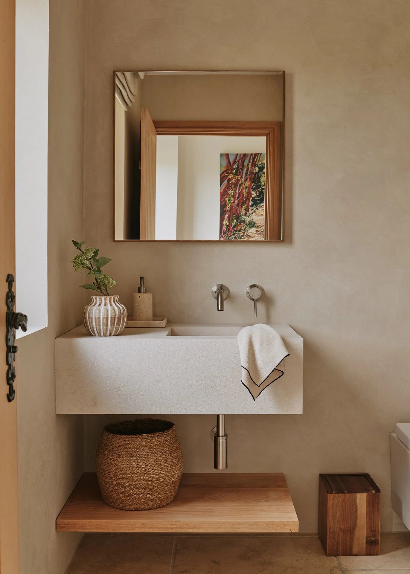 Four have en suite bathrooms and one has a freestanding bath overlooking The Cotswolds countryside.