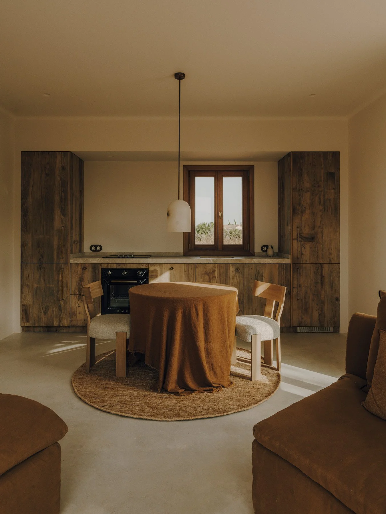  Sleeping up to 12 guests, with 5 ensuite bedrooms in the main building and a separate external guest house, ideal for those travelling with staff.