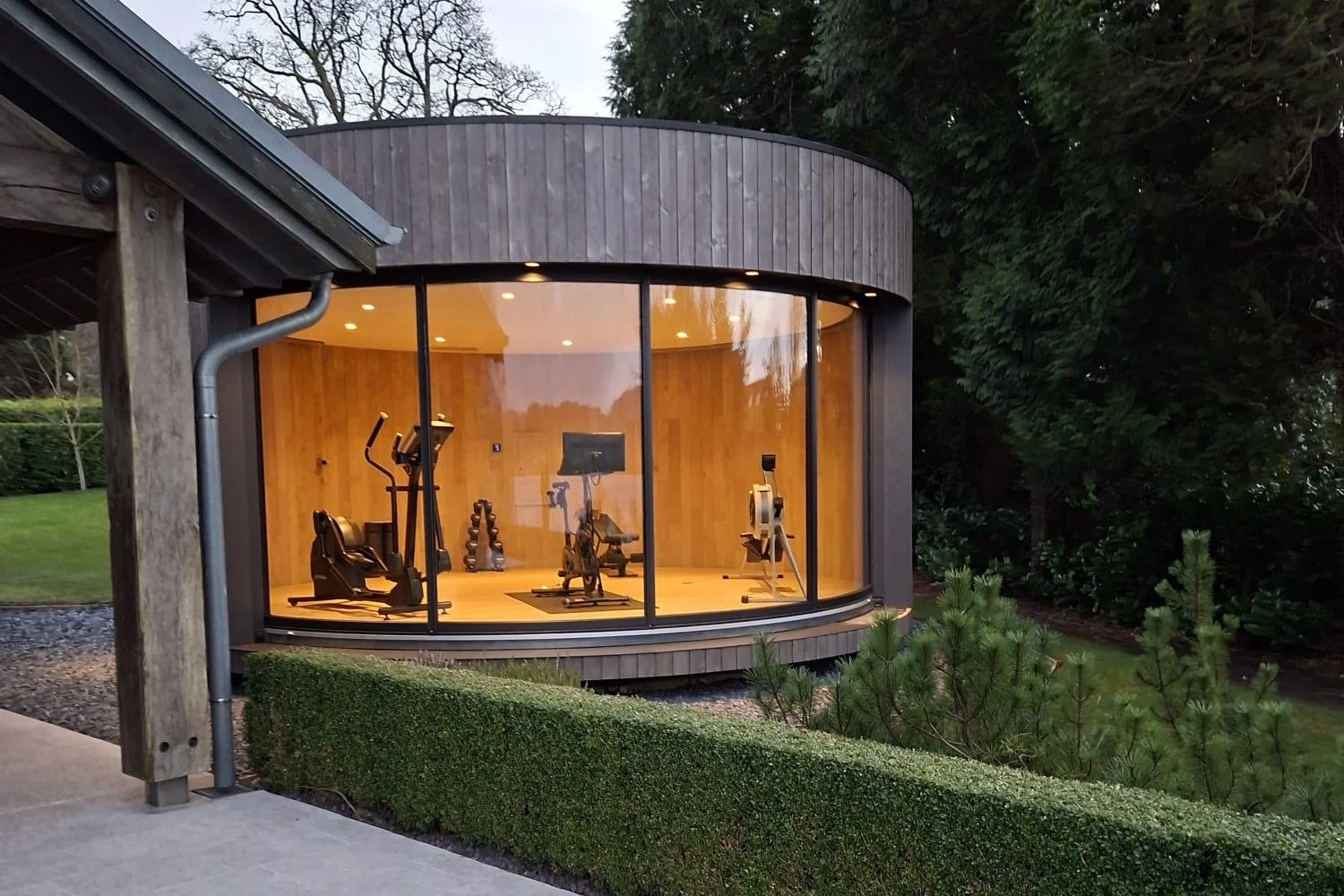 simon-escapes-luxury-holiday-homes-grey-gables-gym-pod