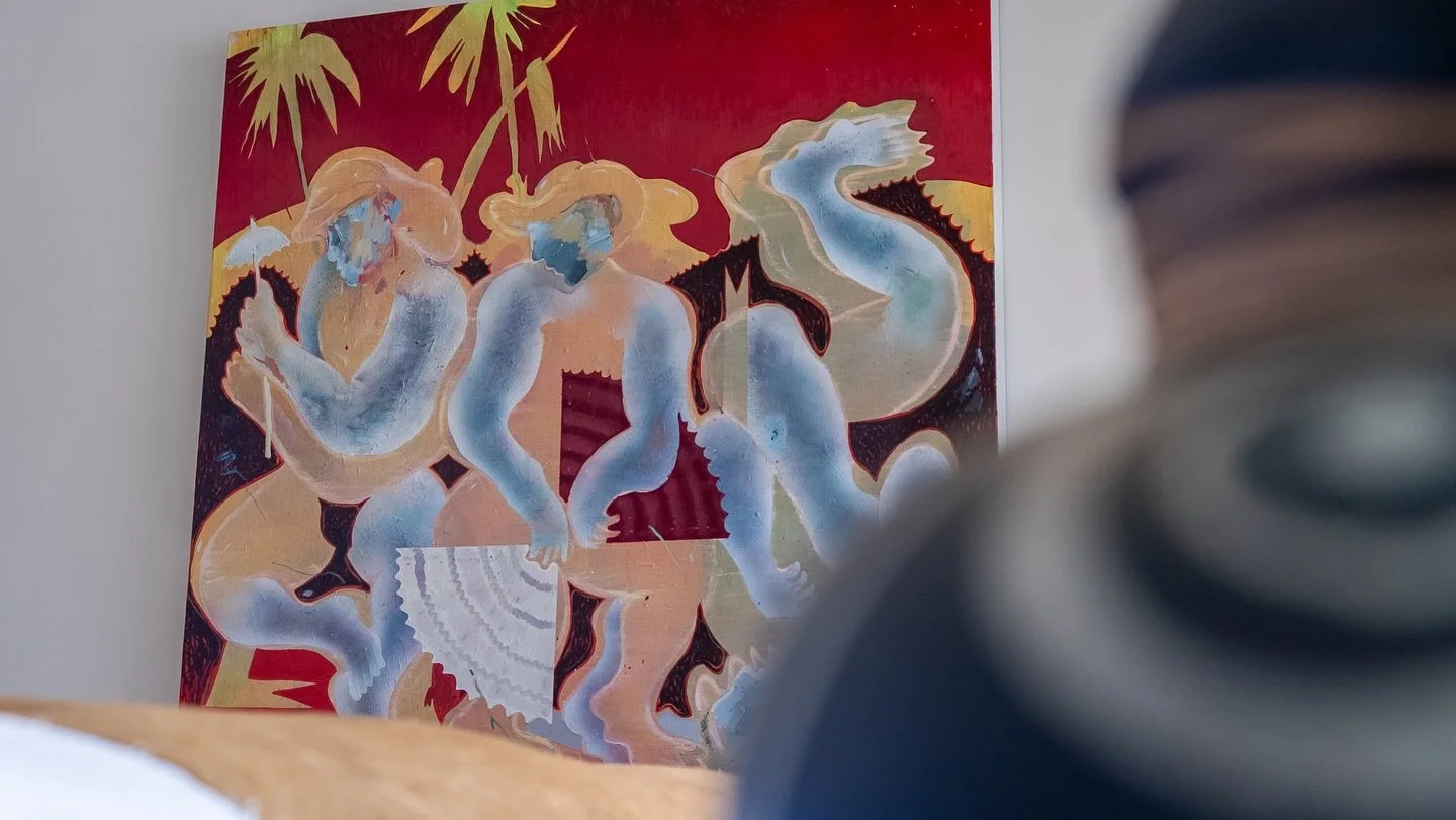 Savour the sensational setting and memorable sunsets at our Cape Town holiday home, the property boasts a breadth of luxury facilities including private garage parking.

Situated on the doorstep of world-class restaurants, acclaimed galleries and his