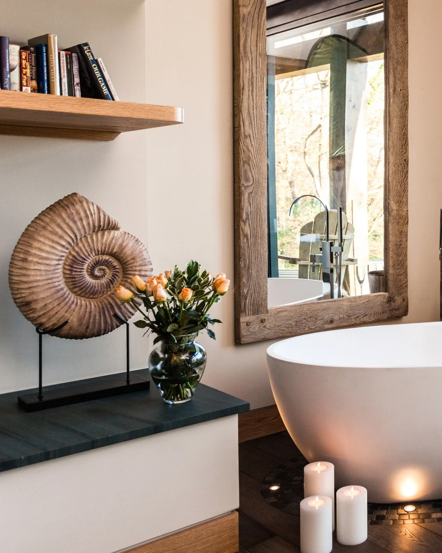 Swipe to reveal the view...

Escape to the breathtaking Lake Windermere for the ultimate lakeside luxury retreat - check availability for Grey Gables via our link-in-bio.

#lakewindermere #lakesideluxury #lakehouse #luxuryholidayhome #wellnessretreat