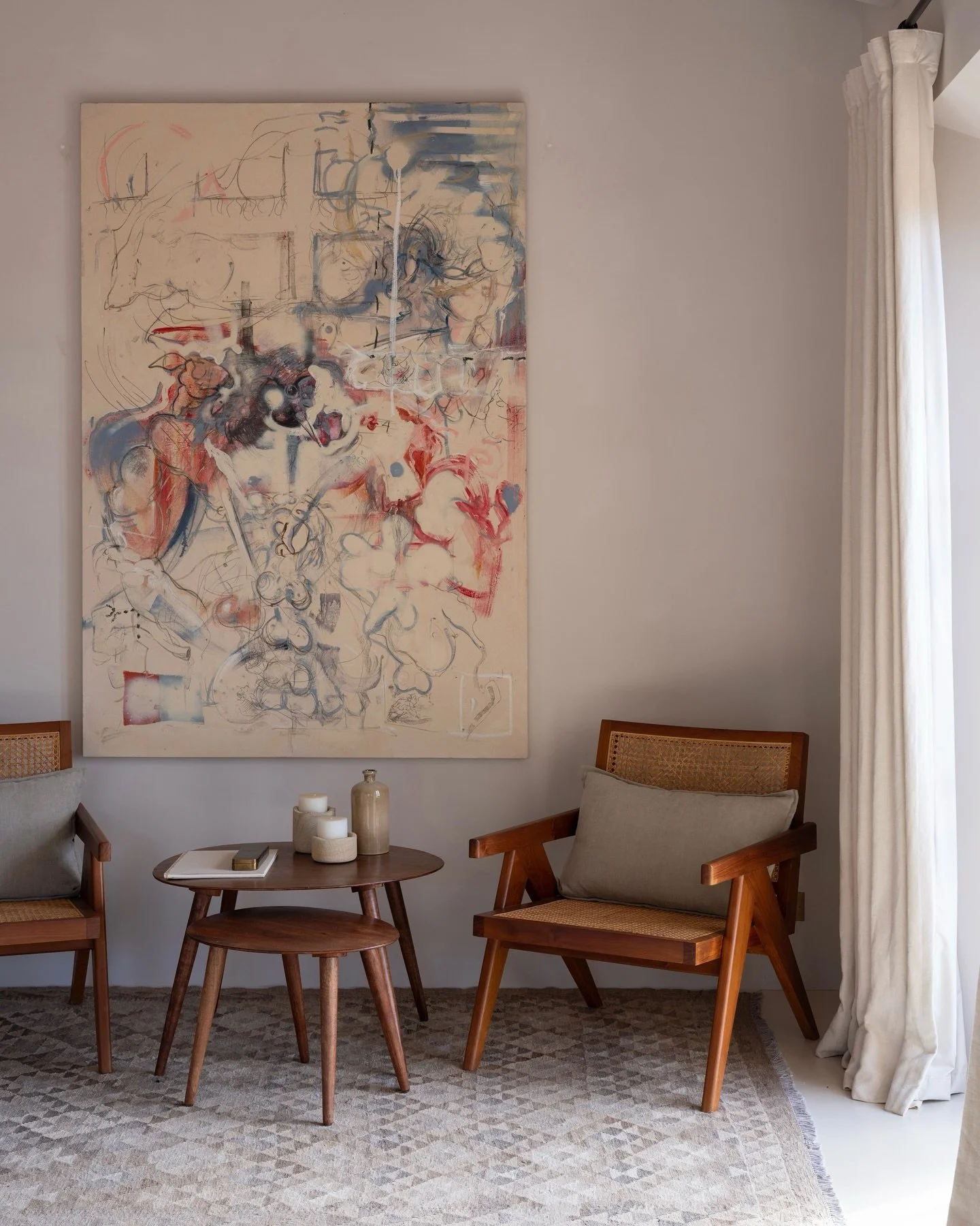 Your weekly dose of interiors inspiration - Sa Milana&rsquo;s fresh sun-bleached walls with warm earthy hues and spacious open-plan areas are brimming with natural light, exquisite Spanish art and bespoke furniture.

Available for monthly stays, enqu