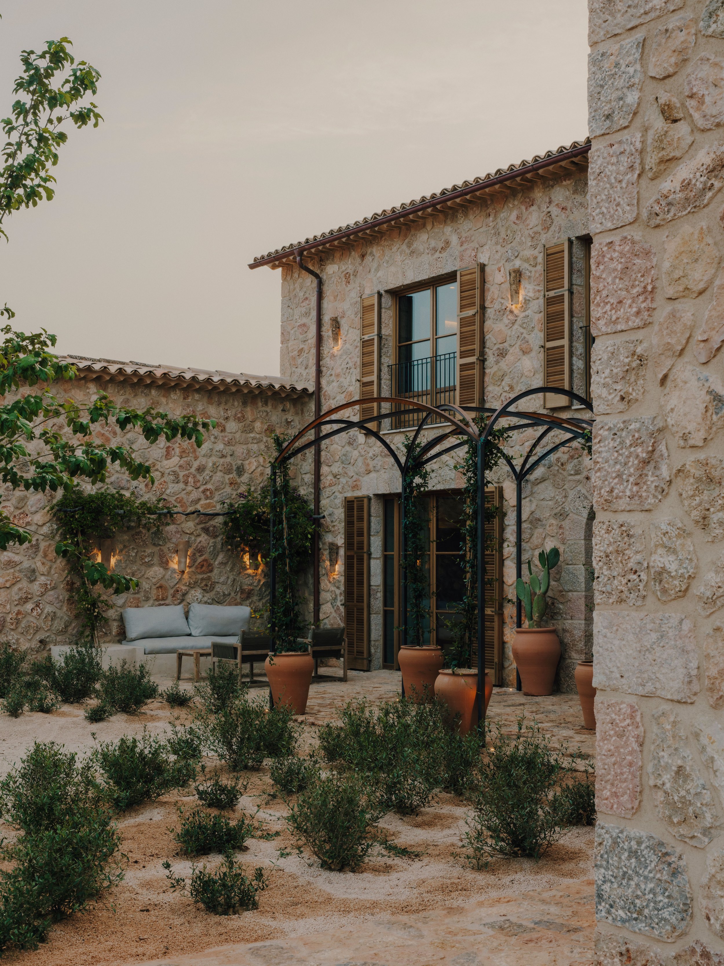 exterior.jpeg