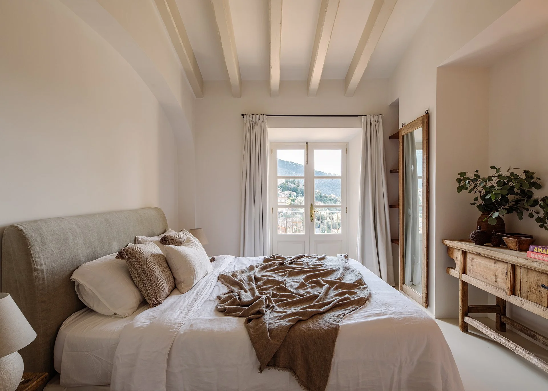 Four double bedrooms furnished with bespoke furniture, luxurious bedding and unique design pieces. All have fabulous mountain and village views with en-suite stone, slate and marble shower rooms.