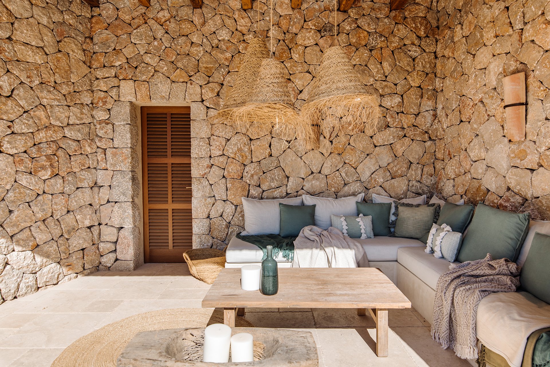 Outside, cool off in the large private pool or relax on a choice of different sun terraces, to take in the enviable views.