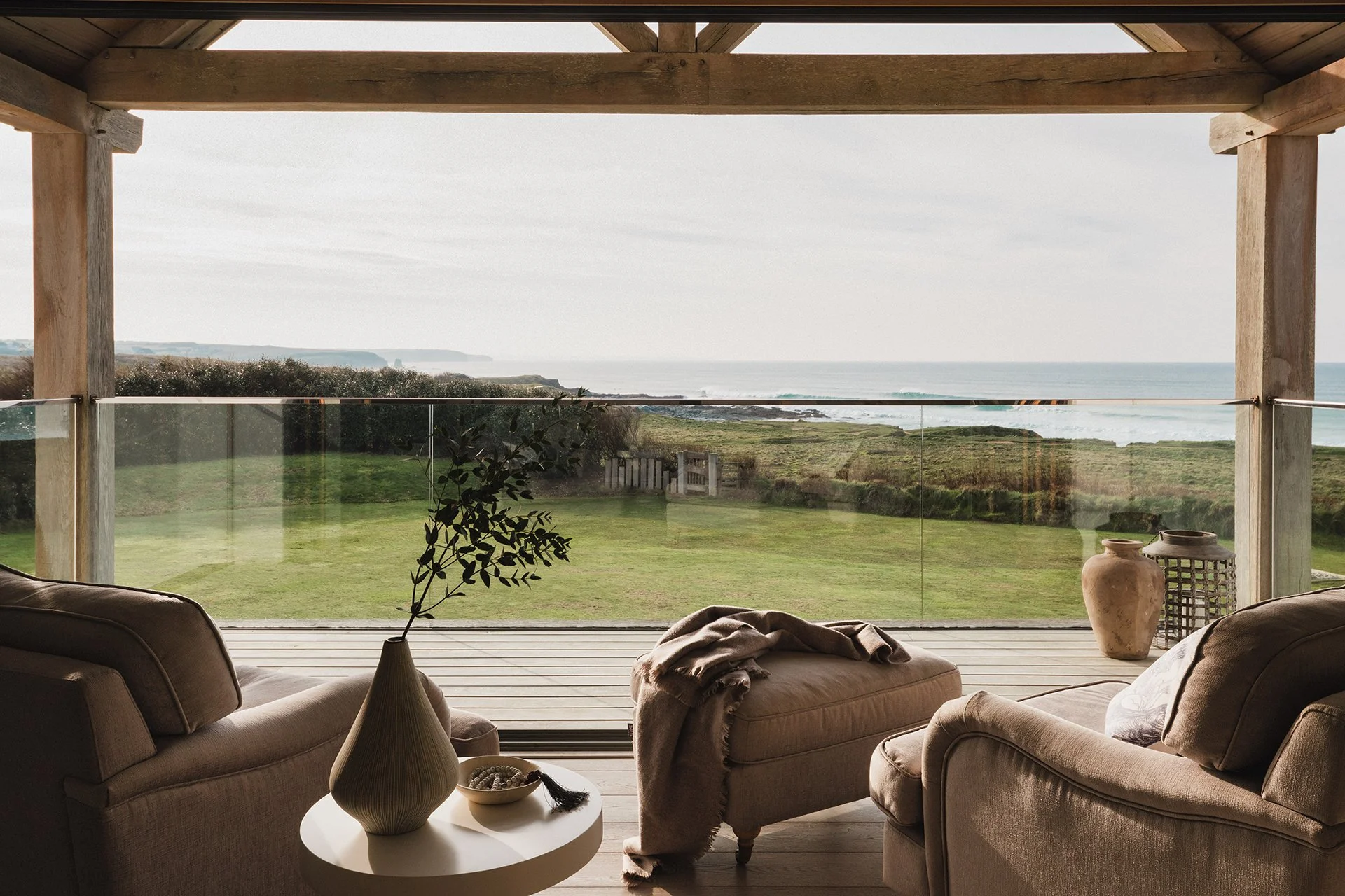 Little Polgarron is a ten-minute drive from Padstow, between the Trevose Head golf course to the rear and Booby’s Bay to the front.
Booby’s Bay is 285 miles from London.