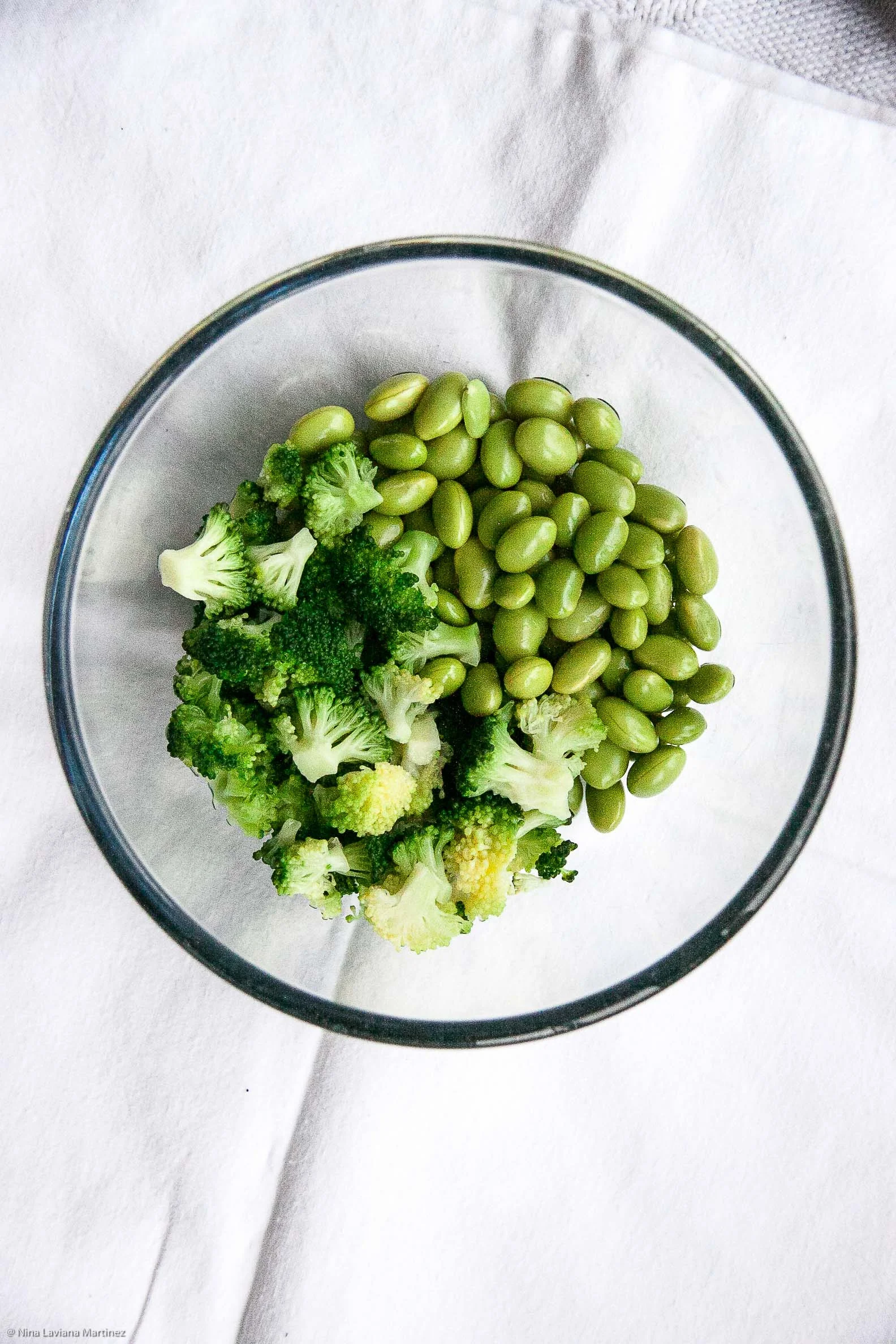 Boontjes en broccoli 1minuutje blancheren dan blijven ze fris groen.