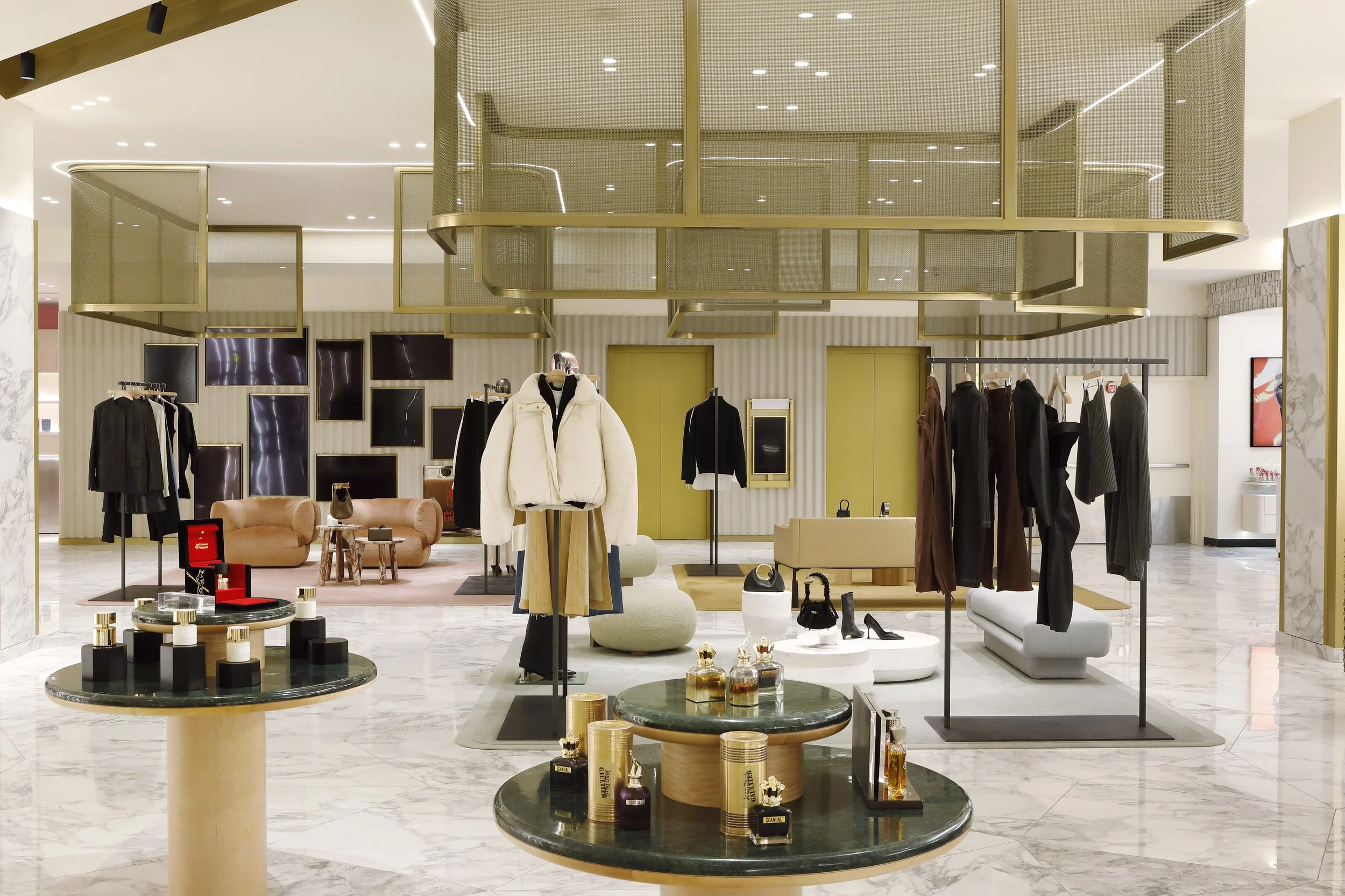 Harvey Nichols-Kuwait _4902 copy.jpg