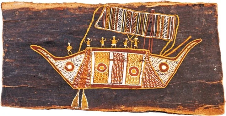 Bark-painting-of-prau-by-Minimini-Numalkiyiya-Mamarika-Natural-pigments-on-eucalyptus.png