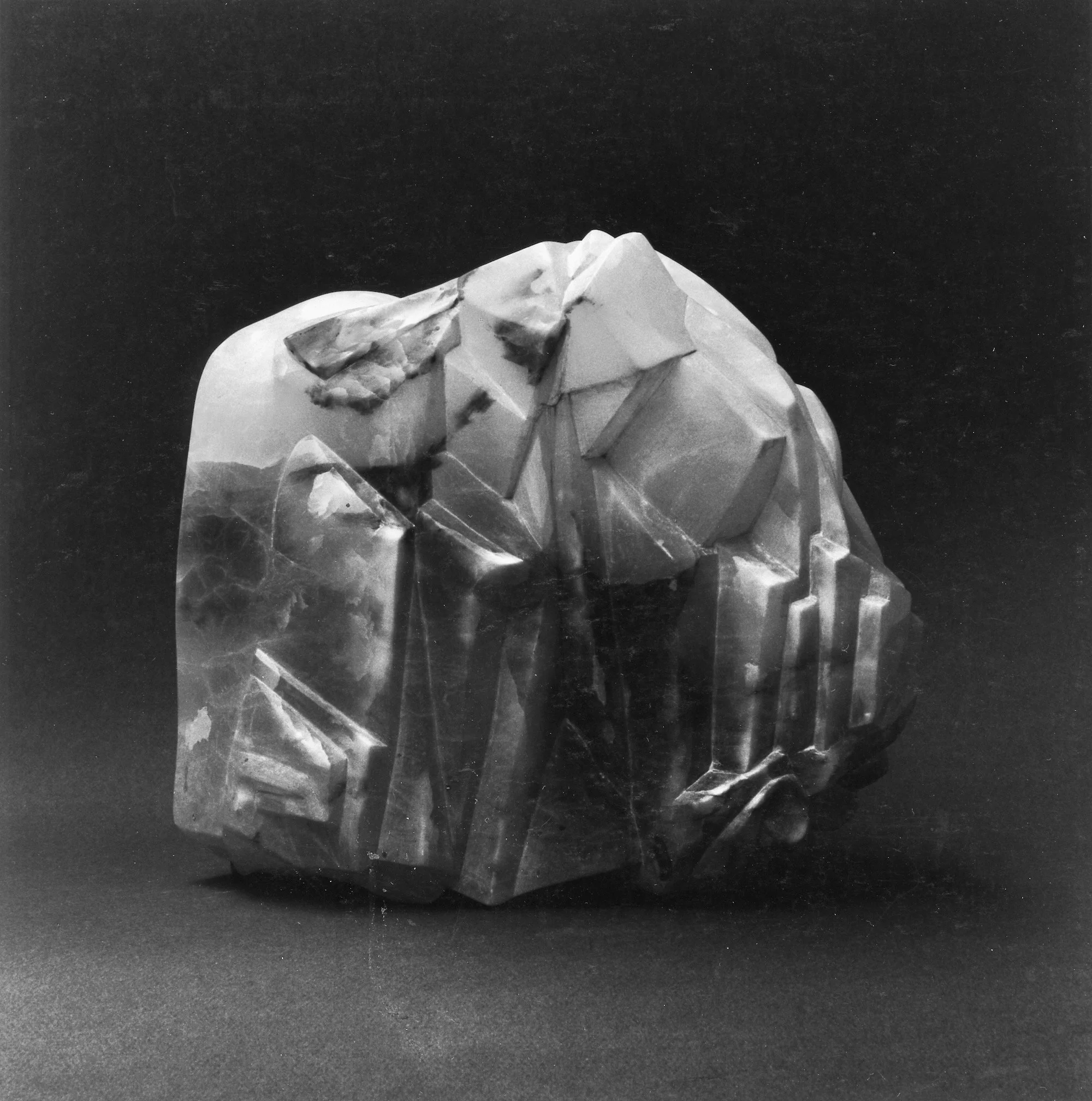 Alabster, 1985-86. H 29  cm