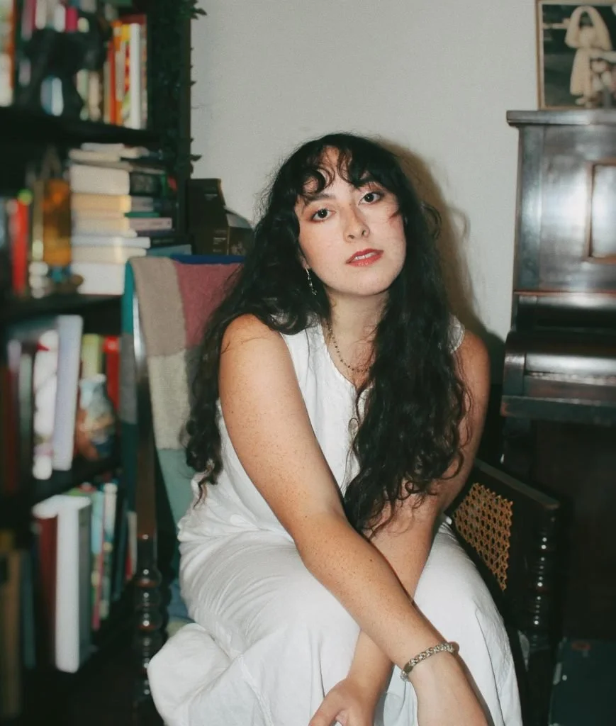 ella tobin,  singer songwriter artist