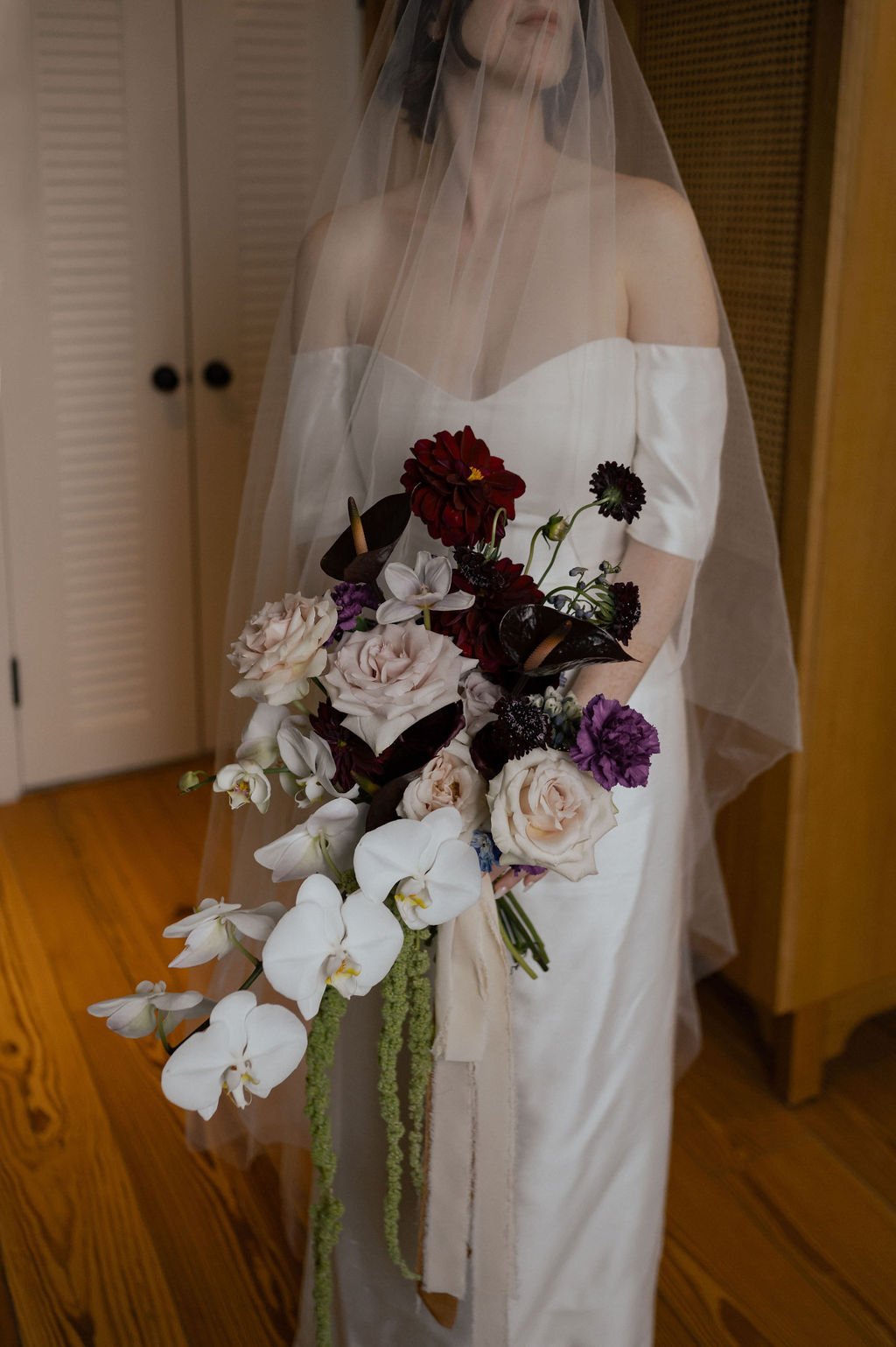 Ivoryandbeau-wedding-florist-wedding-planner-SavannahElopementPhotographer-TheDraytonHotelWedding-KarenNorianPhotography-SarahandMax-6477.jpg