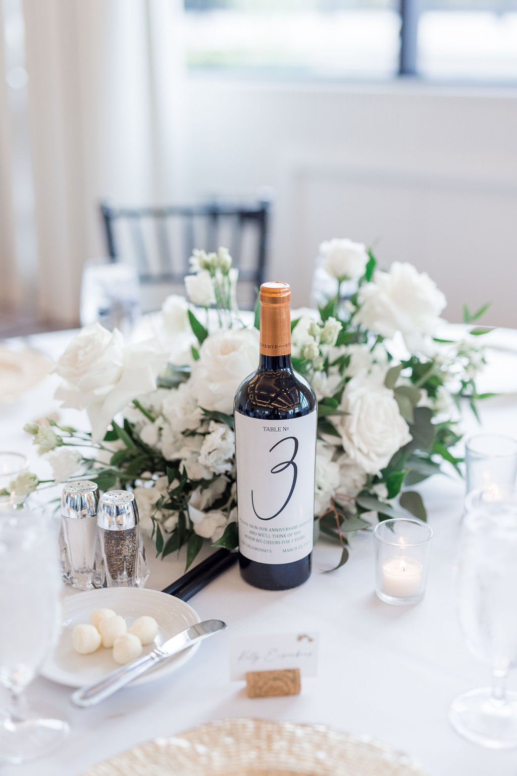 carra-and-jeffs-modern-elegant-classic-timeless-wedding-at-the-perry-lane-in-savannah-ga-featuring-flowers-designed-by-wedding-florist-ivory-and-beau-33.JPG