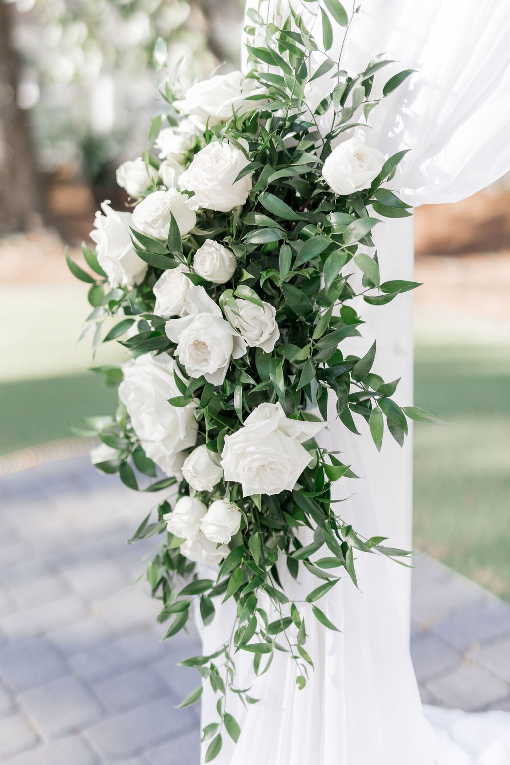 rachel-and-jarrods-classic-white-wedding-florals-designed-by-savannah-florist-ivory-and-beau-for-elegant-wedding-at-the-mackey-house-23.jpg