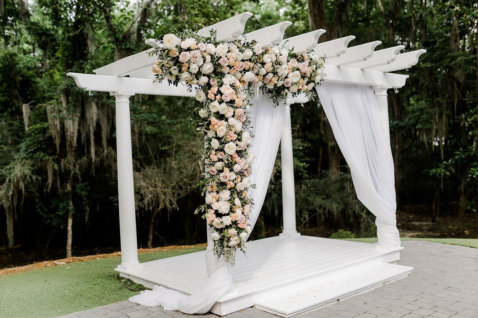 outdoor wedding floral ceremony backdrop 