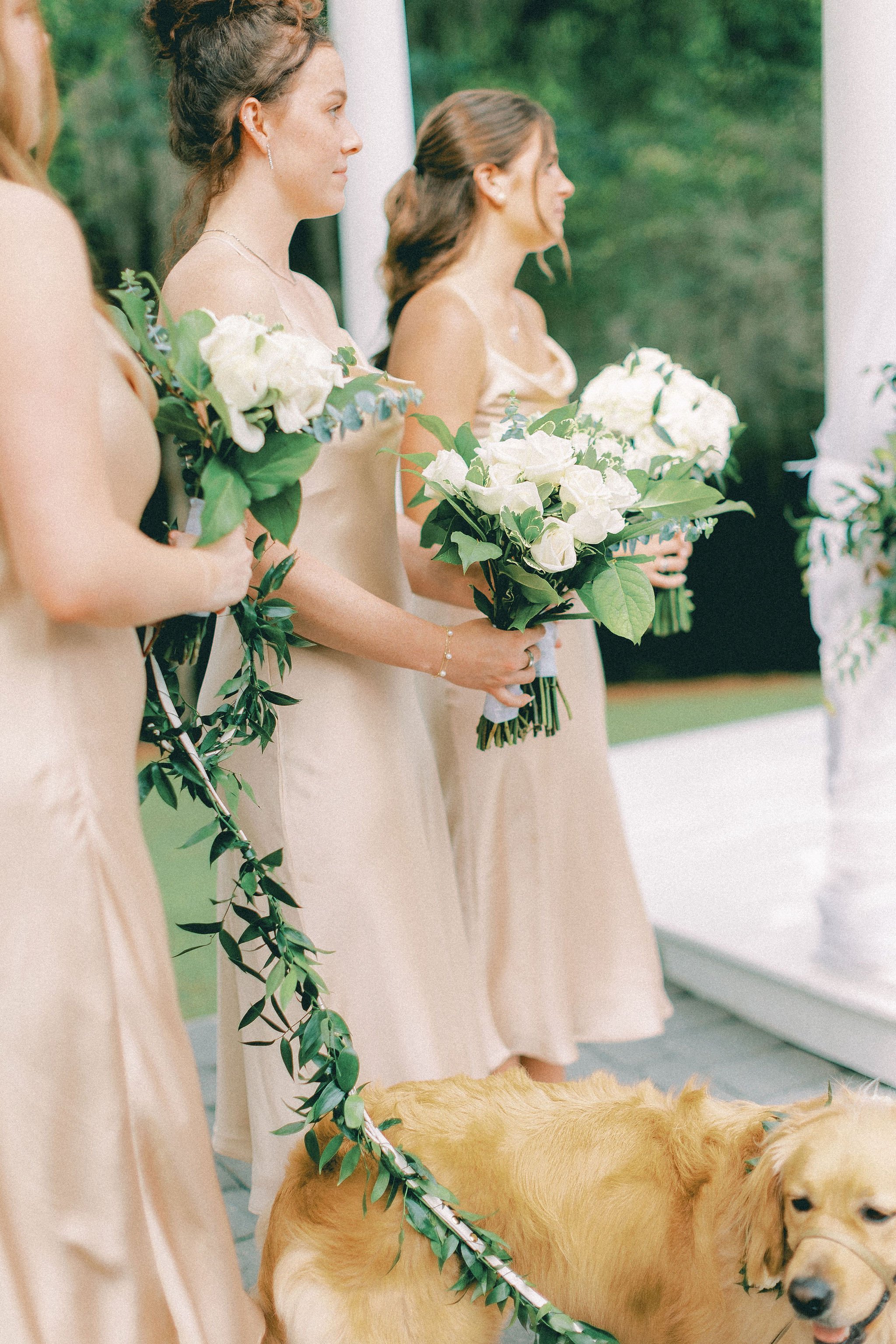 liz-and-evans-coastal-chic-sophisticated-southern-wedding-at-the-mackey-house-in-savannah-ga-with-modern-wedding-florals-designed-by-savannah-florist-ivory-and-beau-16.jpg