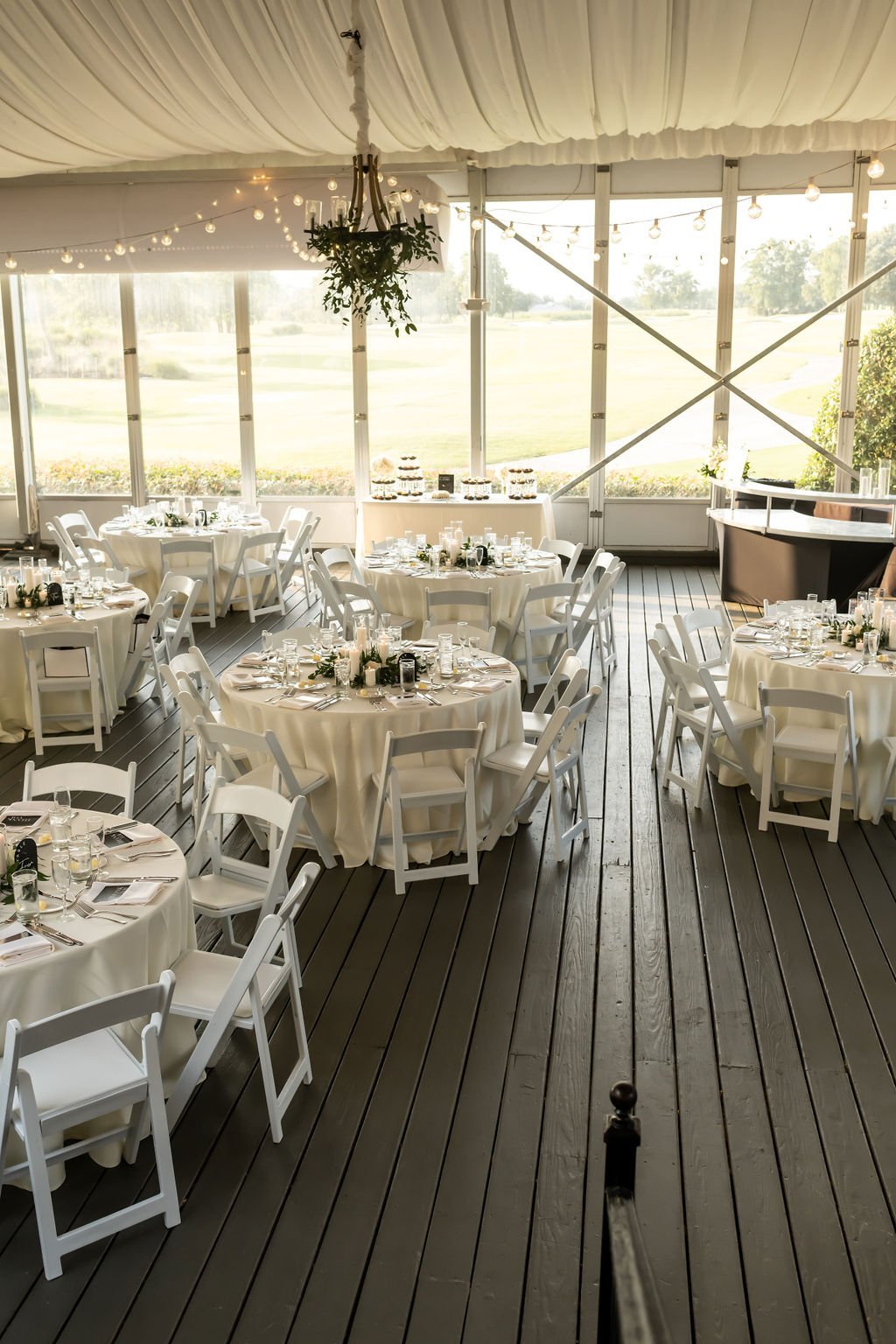 classic wedding reception decor