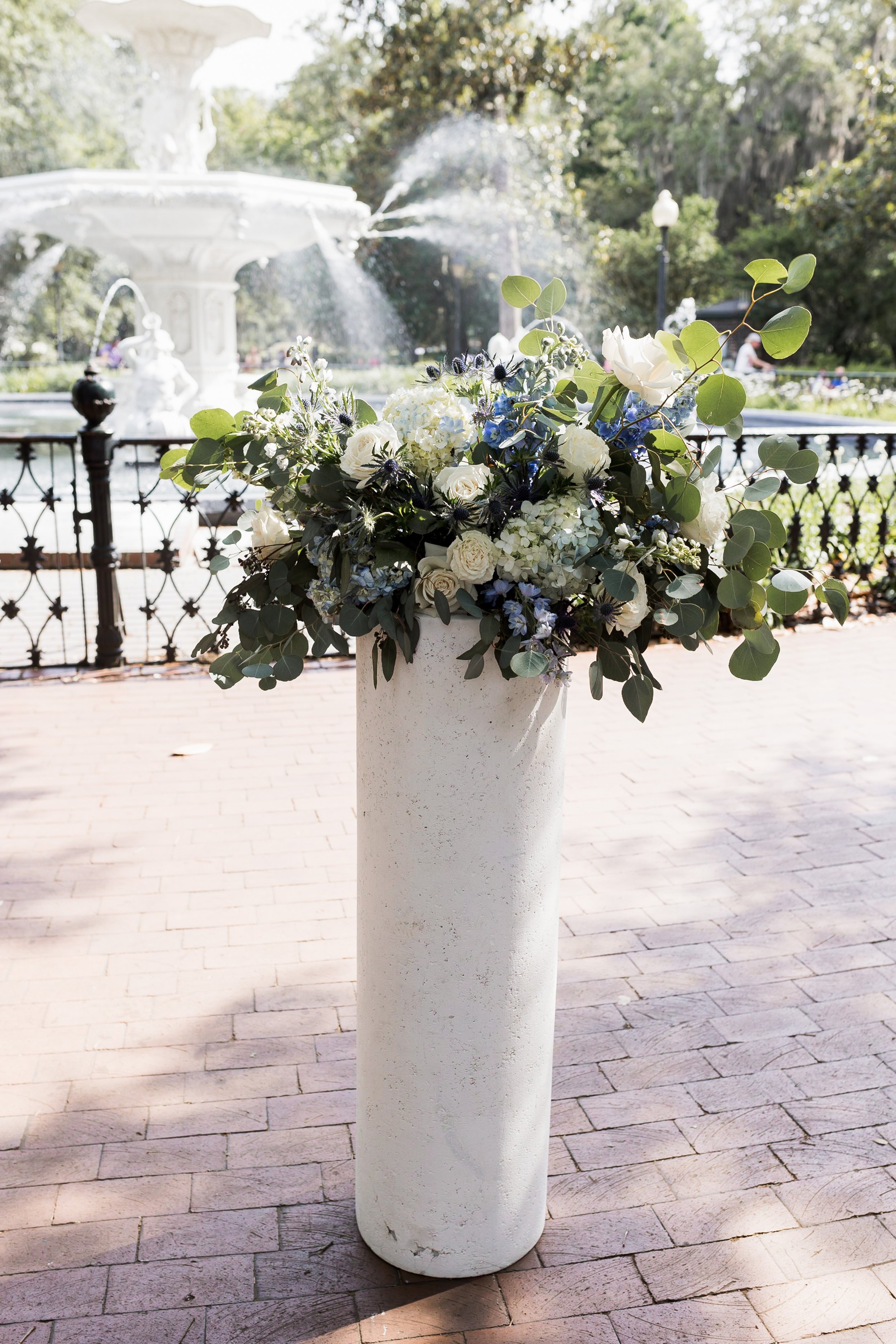savannah-ga-wedding-florals-savannah-ga-wedding-florist-wedding-florals-white-blue-green-florals.jpg