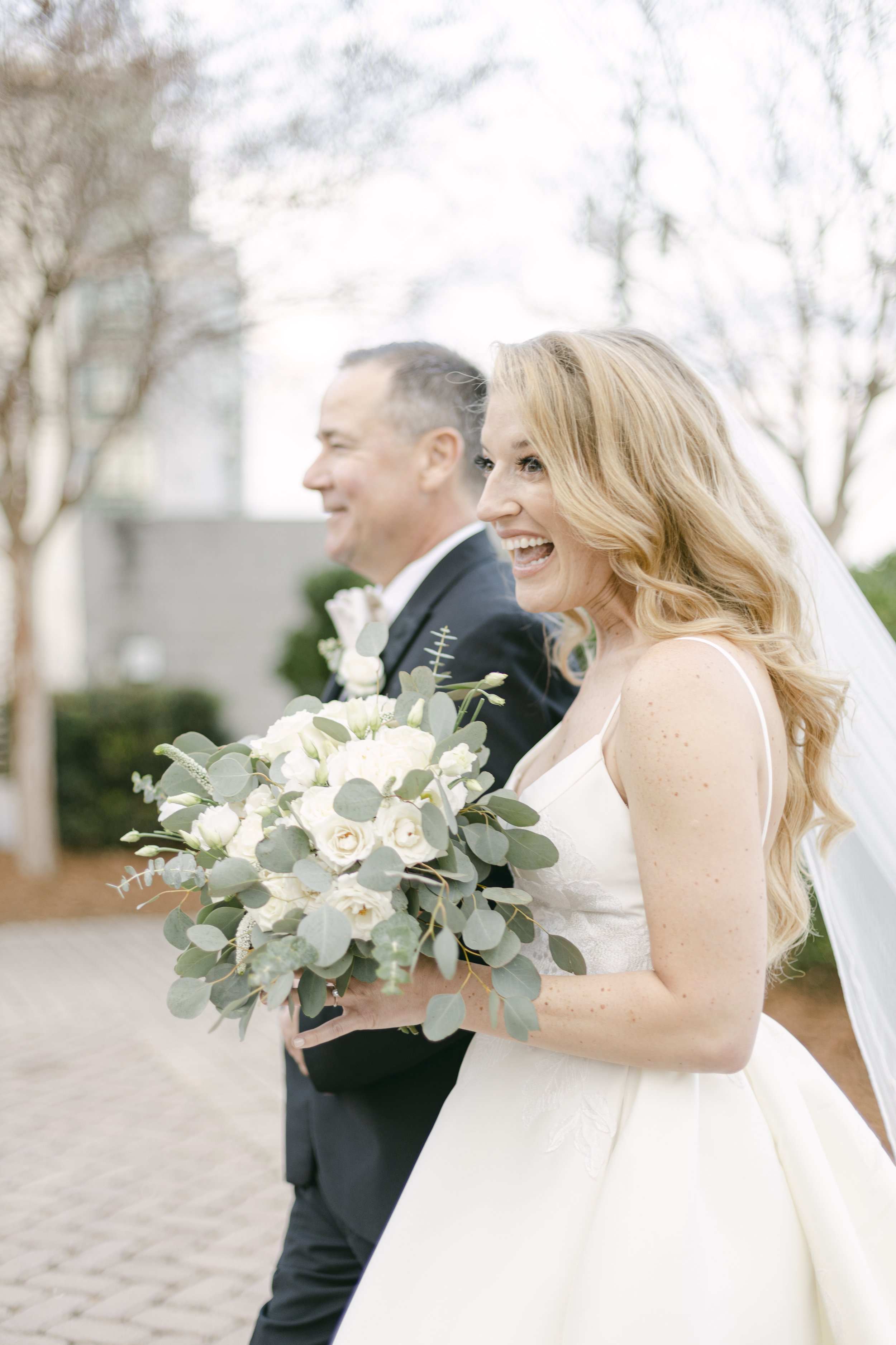 ivory-and-beau-wedding-and-florals-elizabeth-and-steven-blog-wedding-blog-real-wedding-savannah-wedding-southern-wedding-georgia-wedding-organic-wedding-flowers-southern-bride-wedding-florist-southern-florist-savannah-florist-savannah-georgia-ES585.jpg