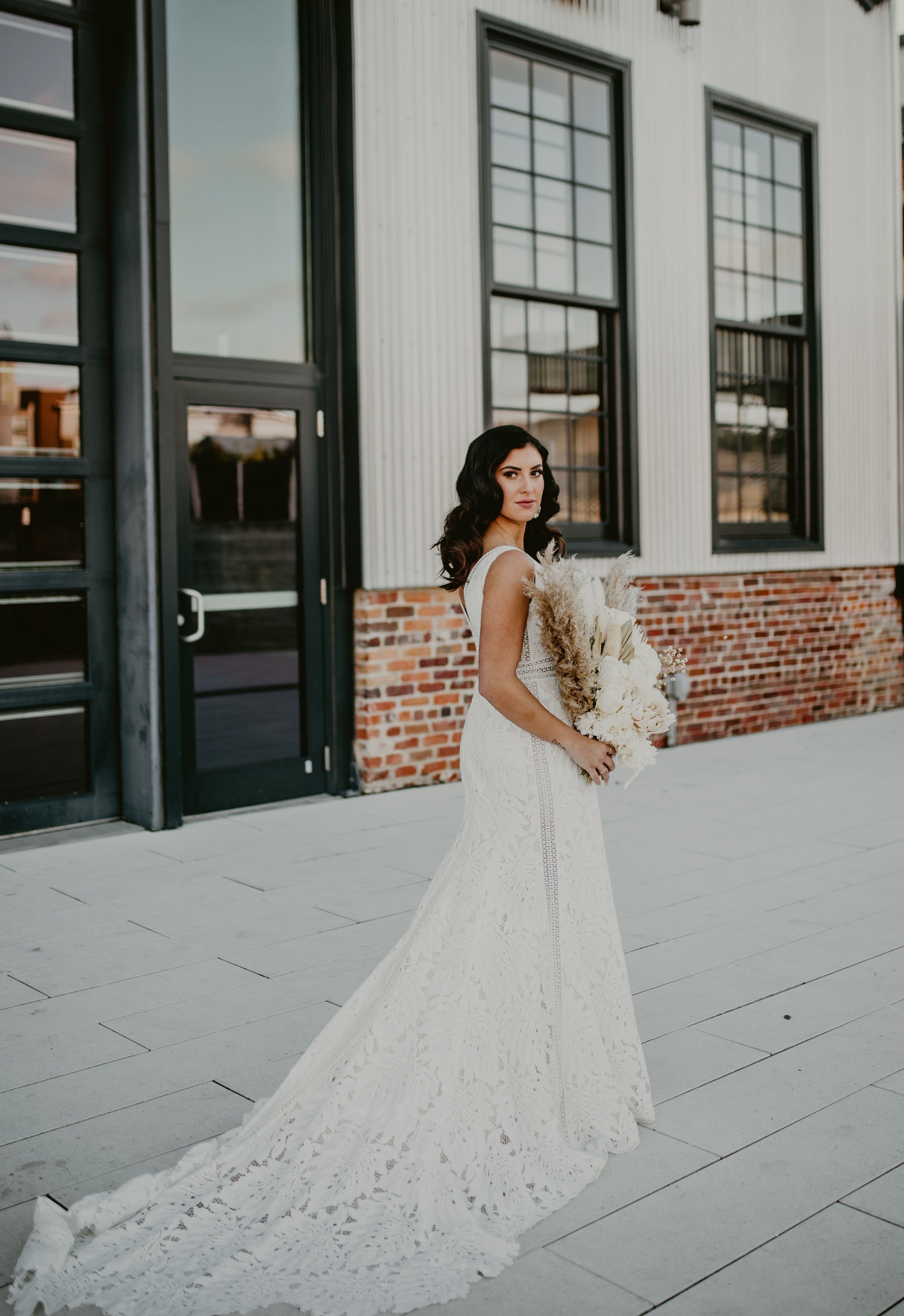 ivory-and-beau-blog-down-for-the-gown-spencer-real-bride-real-wedding-savannah-wedding-southern-bride-southern-wedding-kehoe-iron-works-bridal-gown-maggie-sottero-wedding-dress-bridal-boutique-savannah-georgia-IMG_4435.jpg