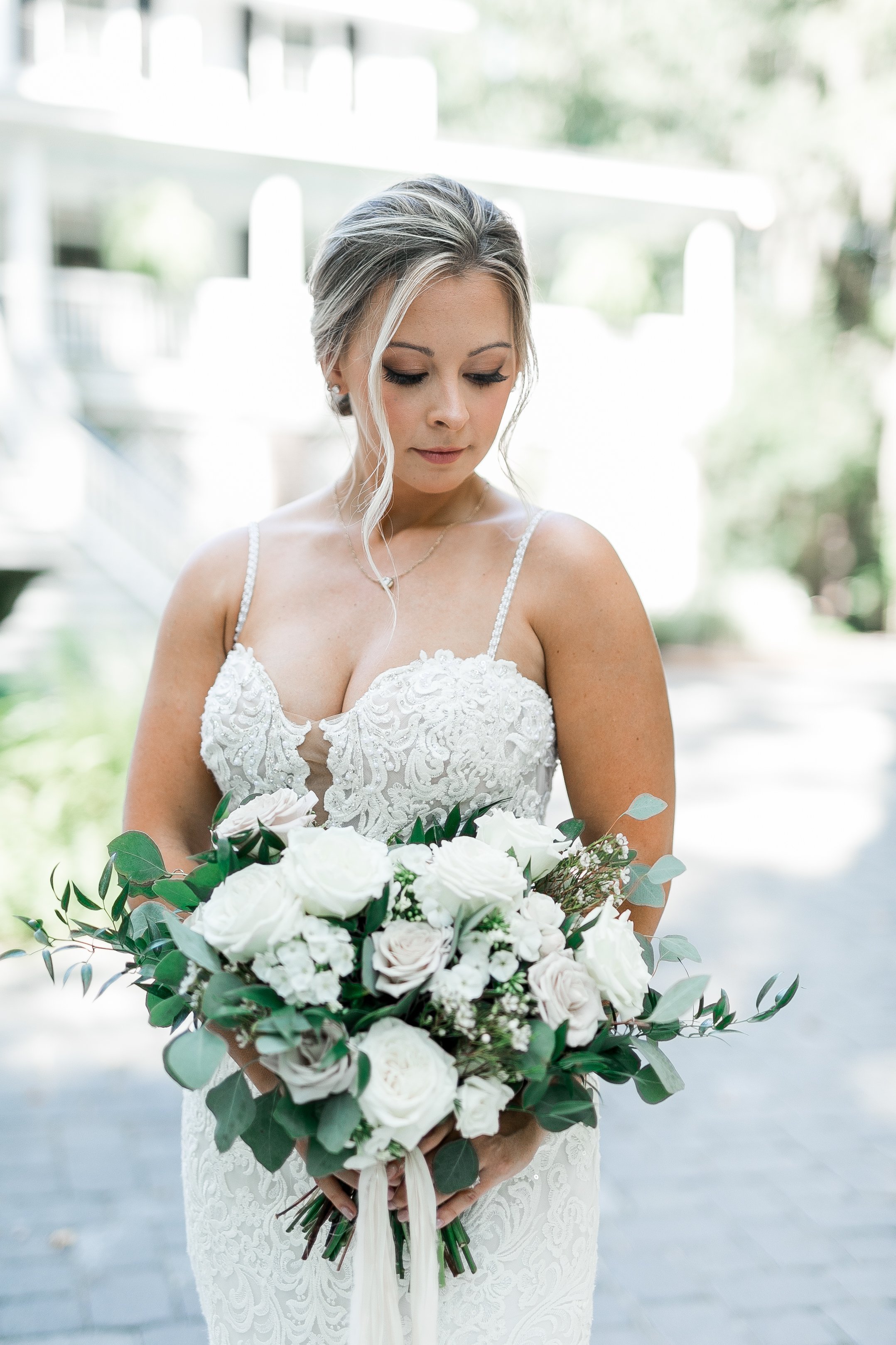 ivory-and-beau-bride-and-florals-wedding-blog-real-bride-real-wedding-savannah-wedding-southern-wedding-mackey-house-alistaire-maggie-sottero-wedding-dress-organic-natural-neutral-wedding-flowers-wedding-florist-savannah-Evan+MerrittWeddingDay_-28.jpg